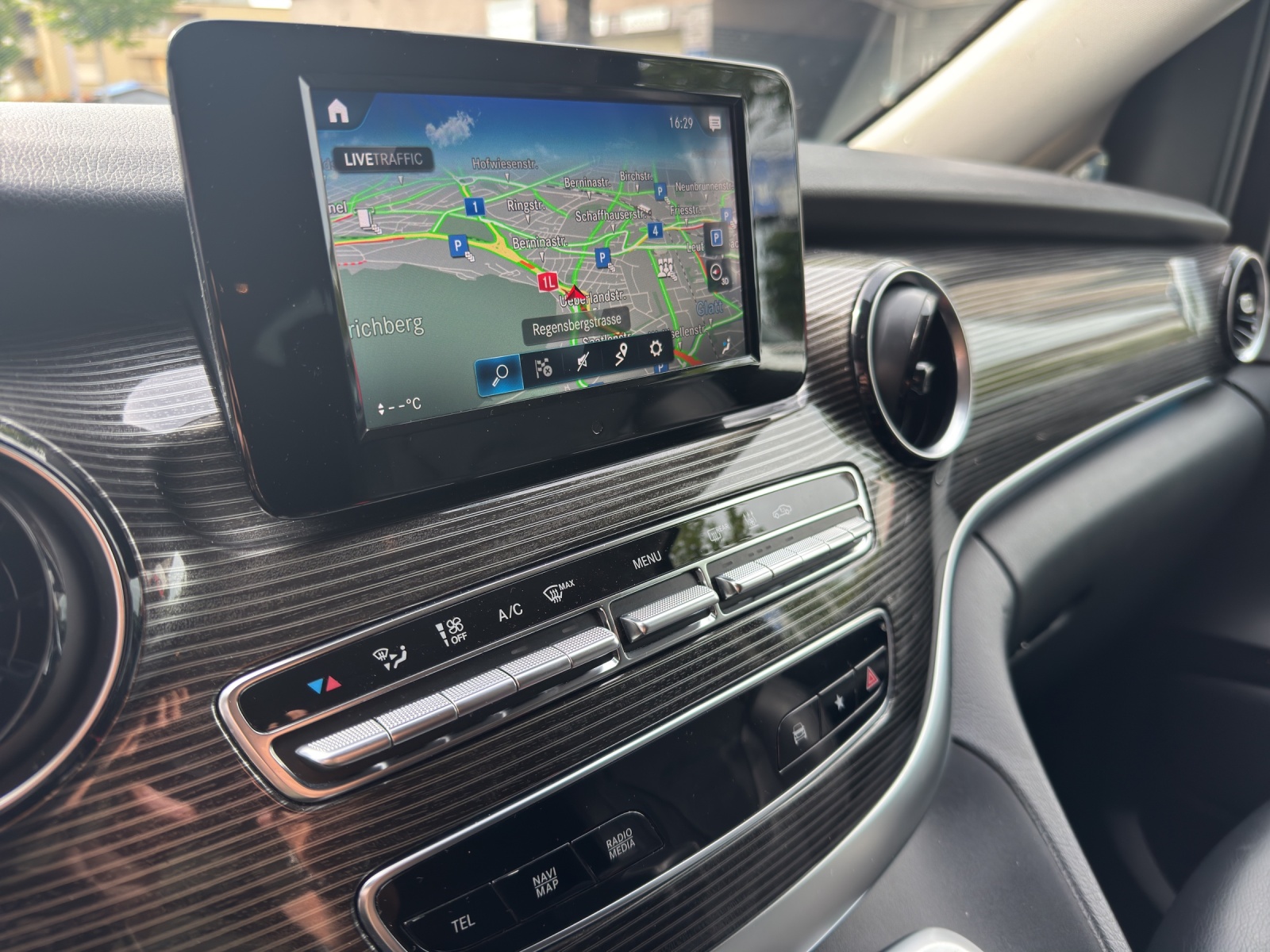 MERCEDES-BENZ V 250 d lang Avantgarde 4Matic G-Tronic-image-17