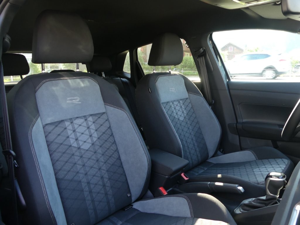 VW Polo 1.0 TSI R-Line DSG-image-10