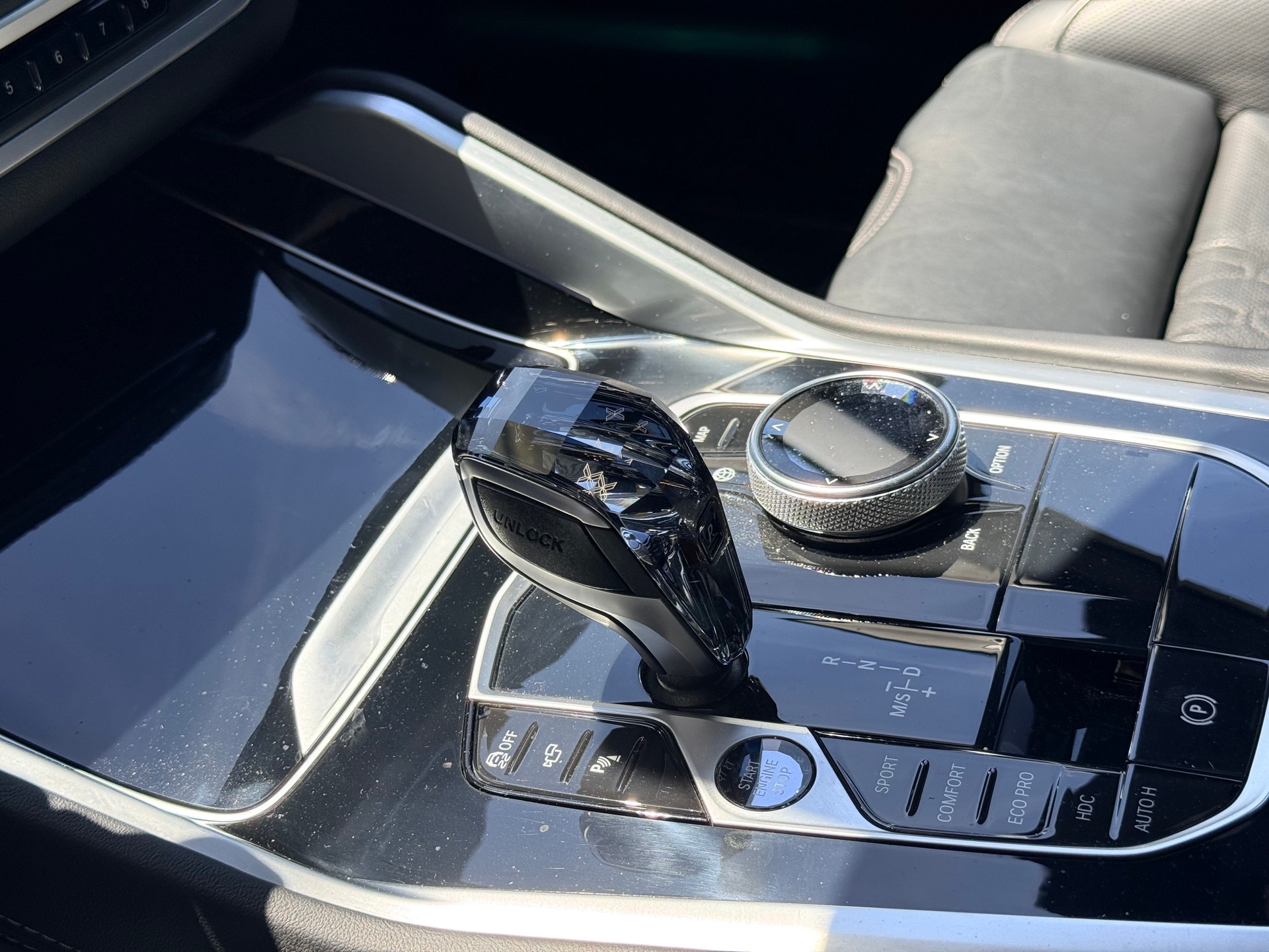 BMW X6 xDrive 48V 40d Steptronic M Sport-image-6