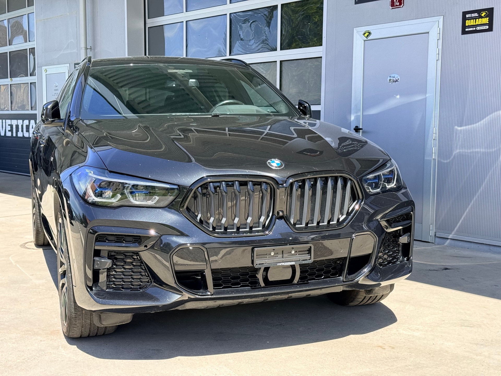 BMW X6 xDrive 48V 40d Steptronic M Sport-image-8