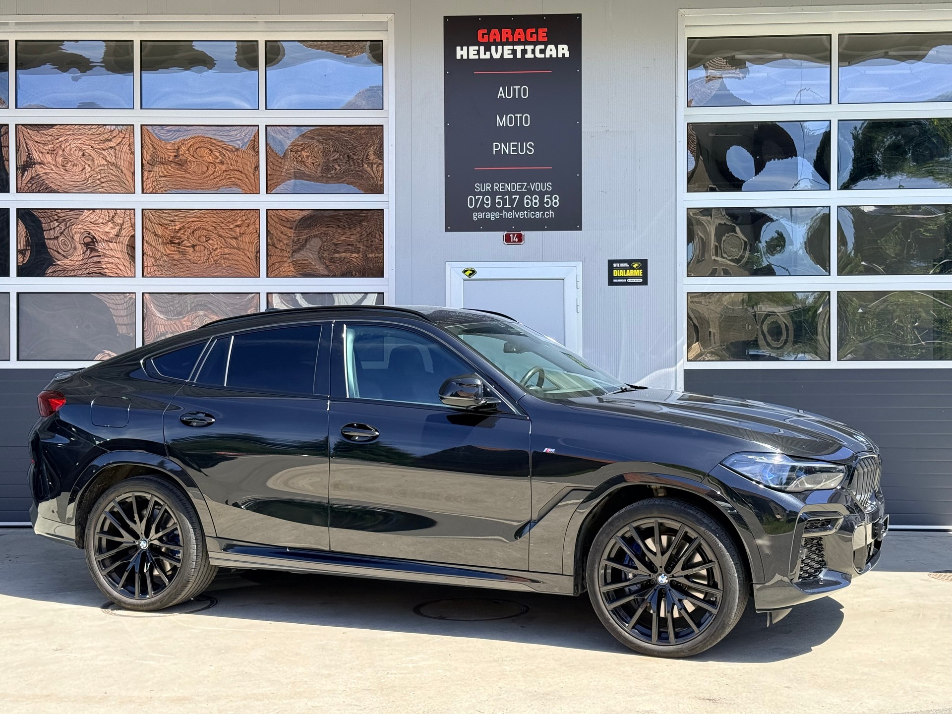 BMW X6 xDrive 48V 40d Steptronic M Sport-image-1