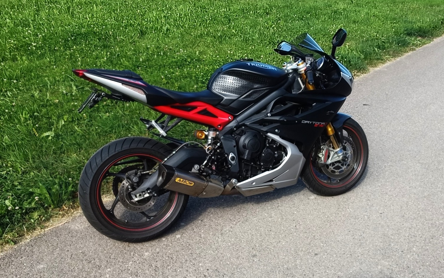 TRIUMPH Daytona 675 R ABS-image-2