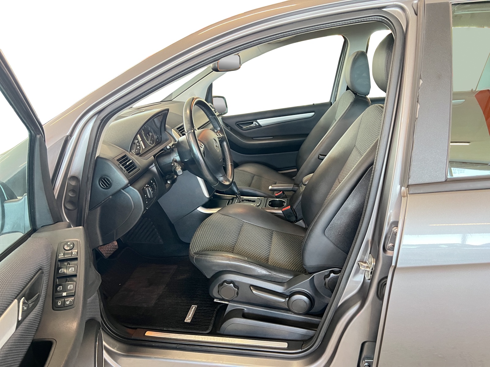 MERCEDES-BENZ A 180 (170) Avantgarde Autotronic-image-8
