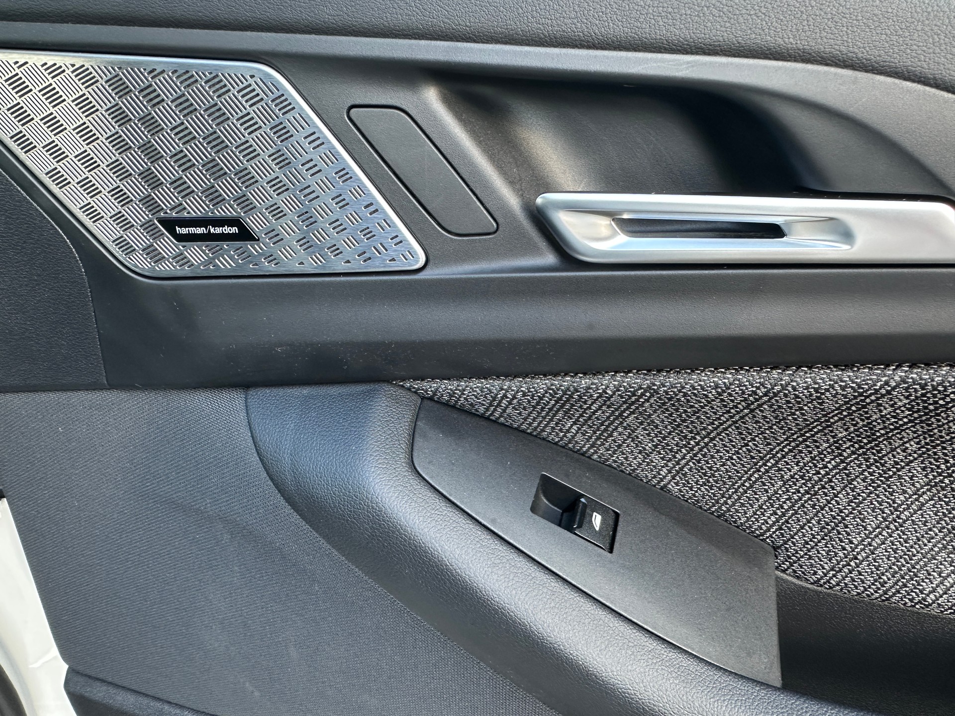 BMW 218d Active Tourer DKG-image-14