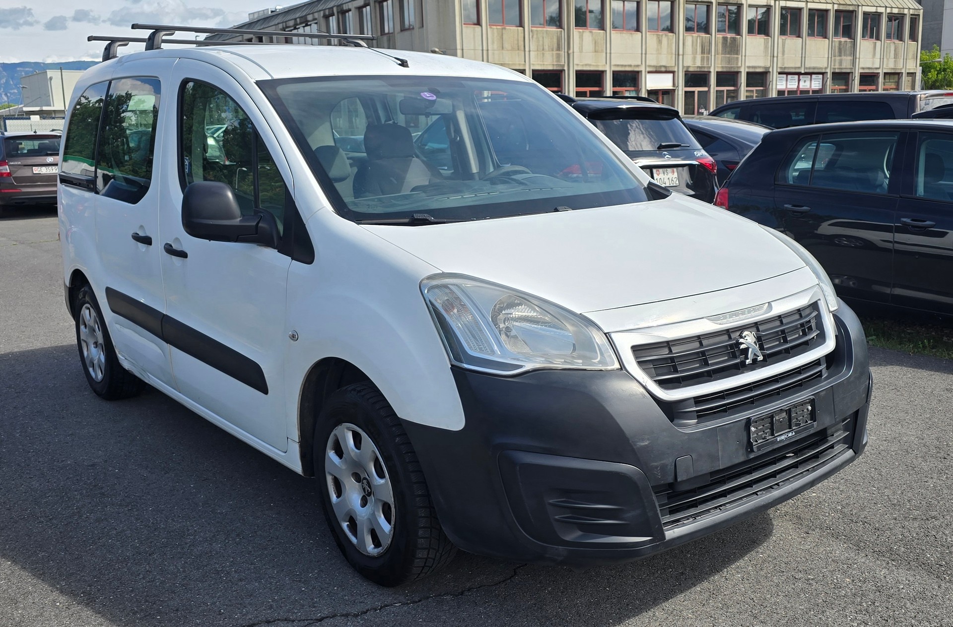 PEUGEOT Partner 1.6 Family-image-0
