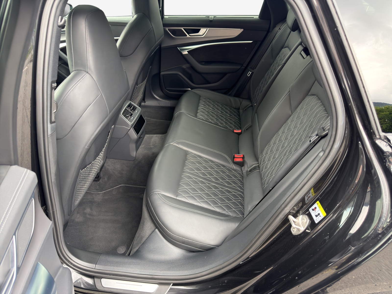 AUDI A6 Avant 50 TDI Sport quattro tiptronic-image-11