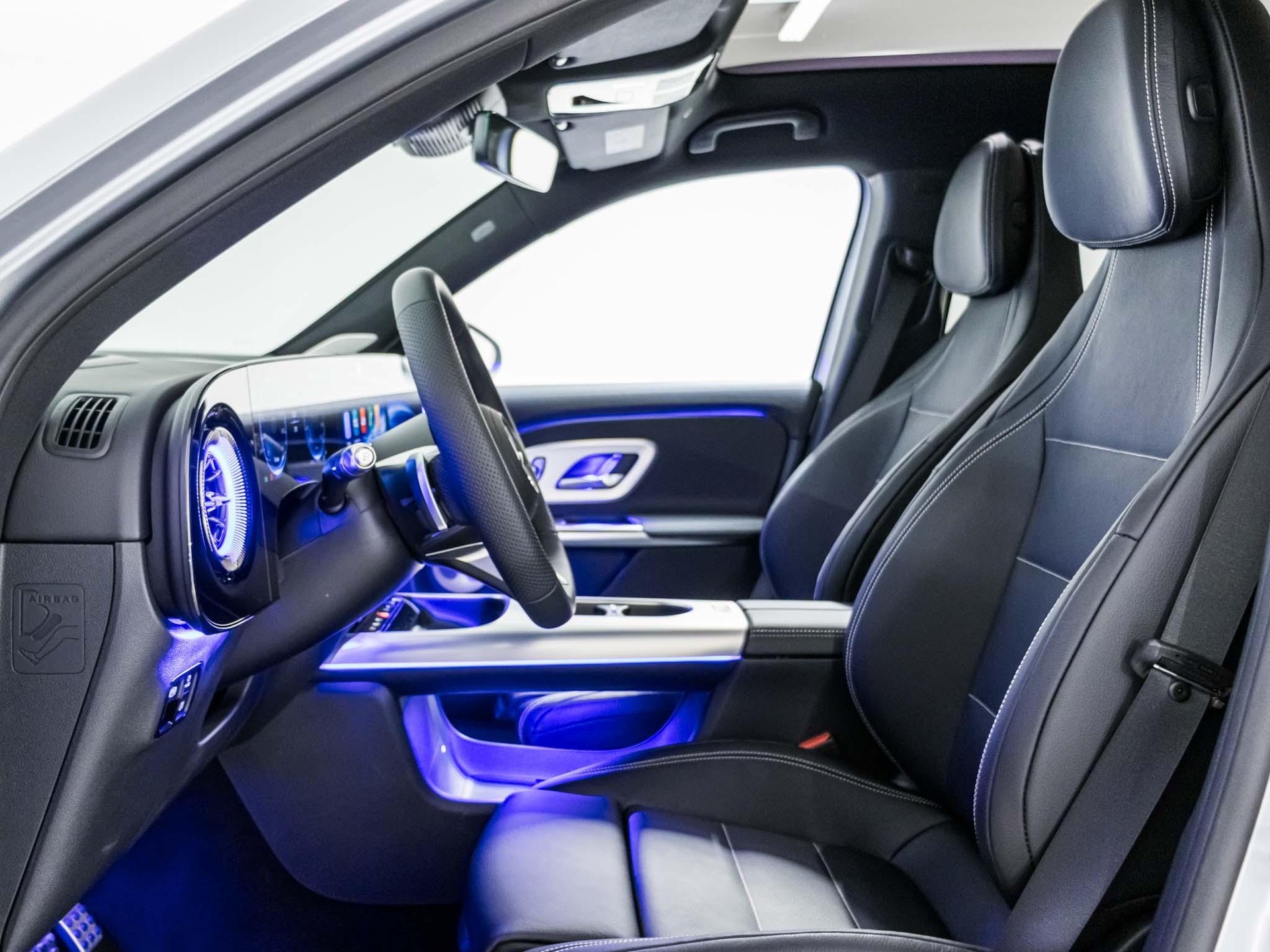 MERCEDES-BENZ GLB 350 4MATIC EQ-image-6