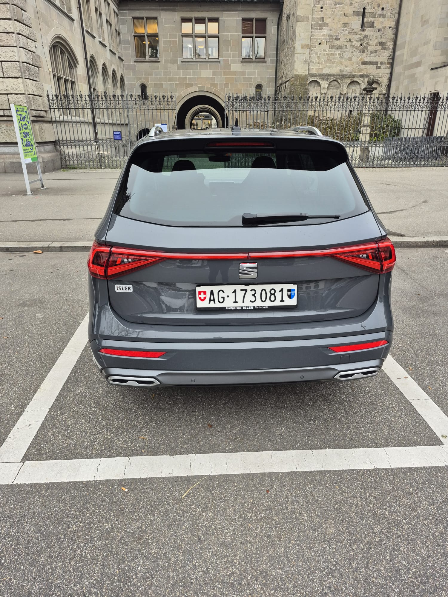 SEAT 2.0 TSI Hola FR 4Drive DSG-image-10