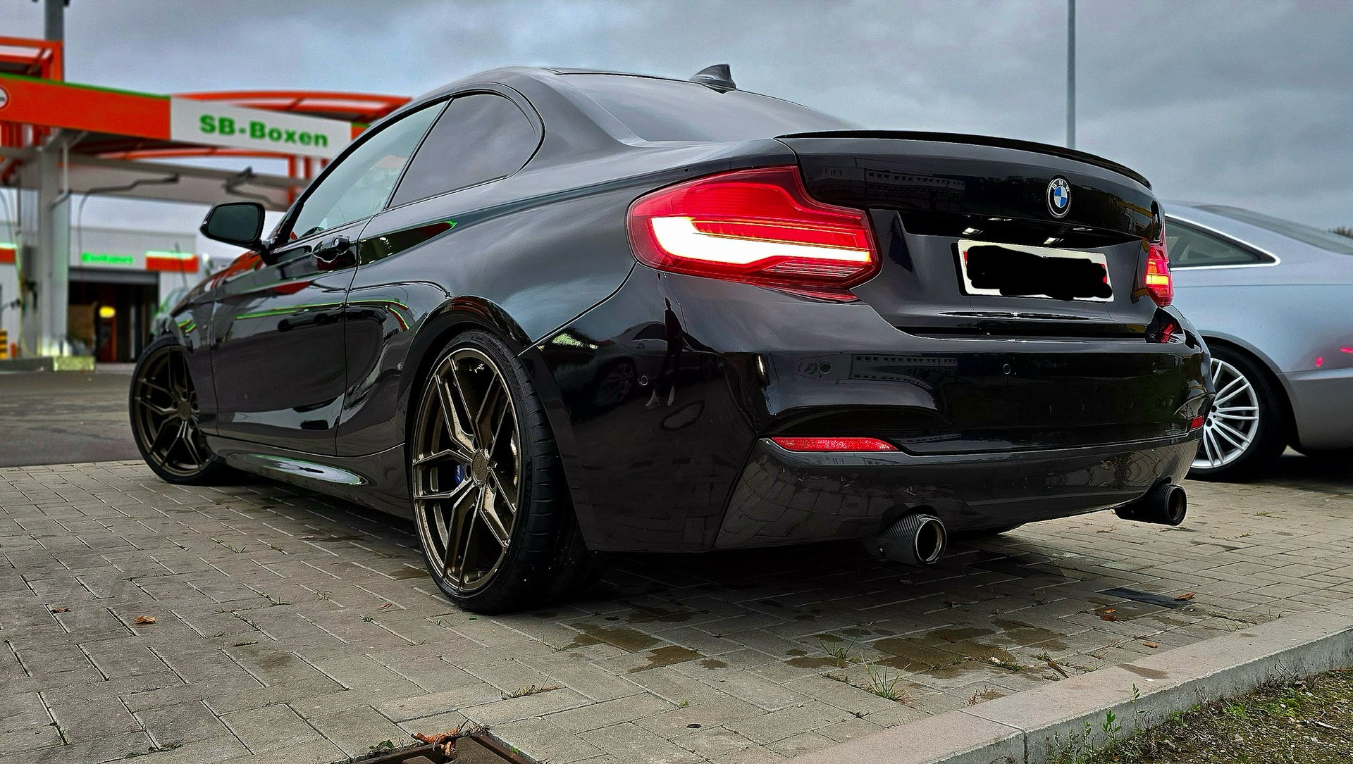 BMW M240i xDrive-image-3