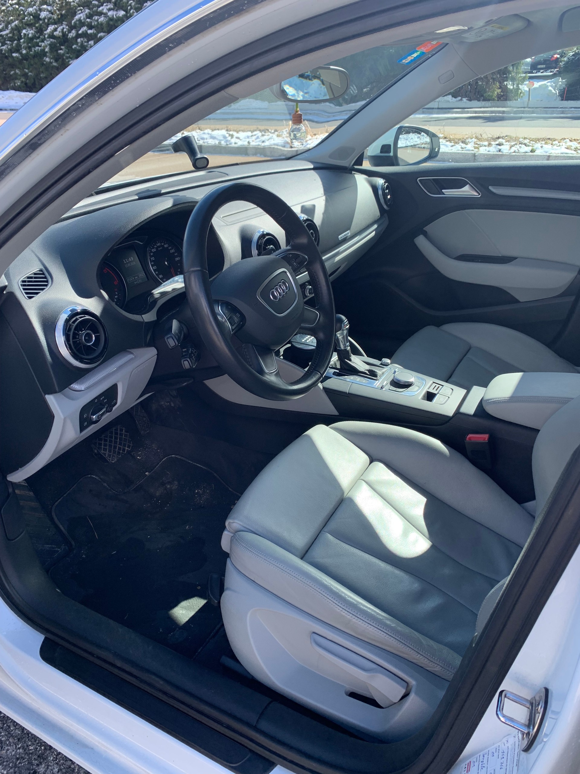 AUDI 2.0 TDI 184 Ambiente qu. S-Tr.-image-2