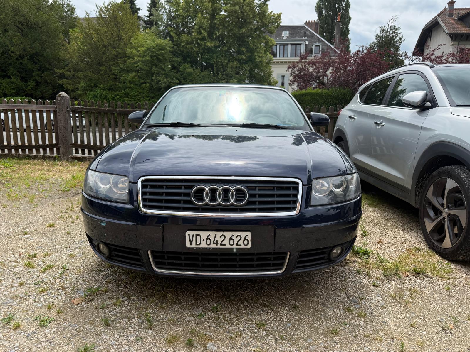 AUDI A4 Cabriolet 1.8 Turbo-image-1