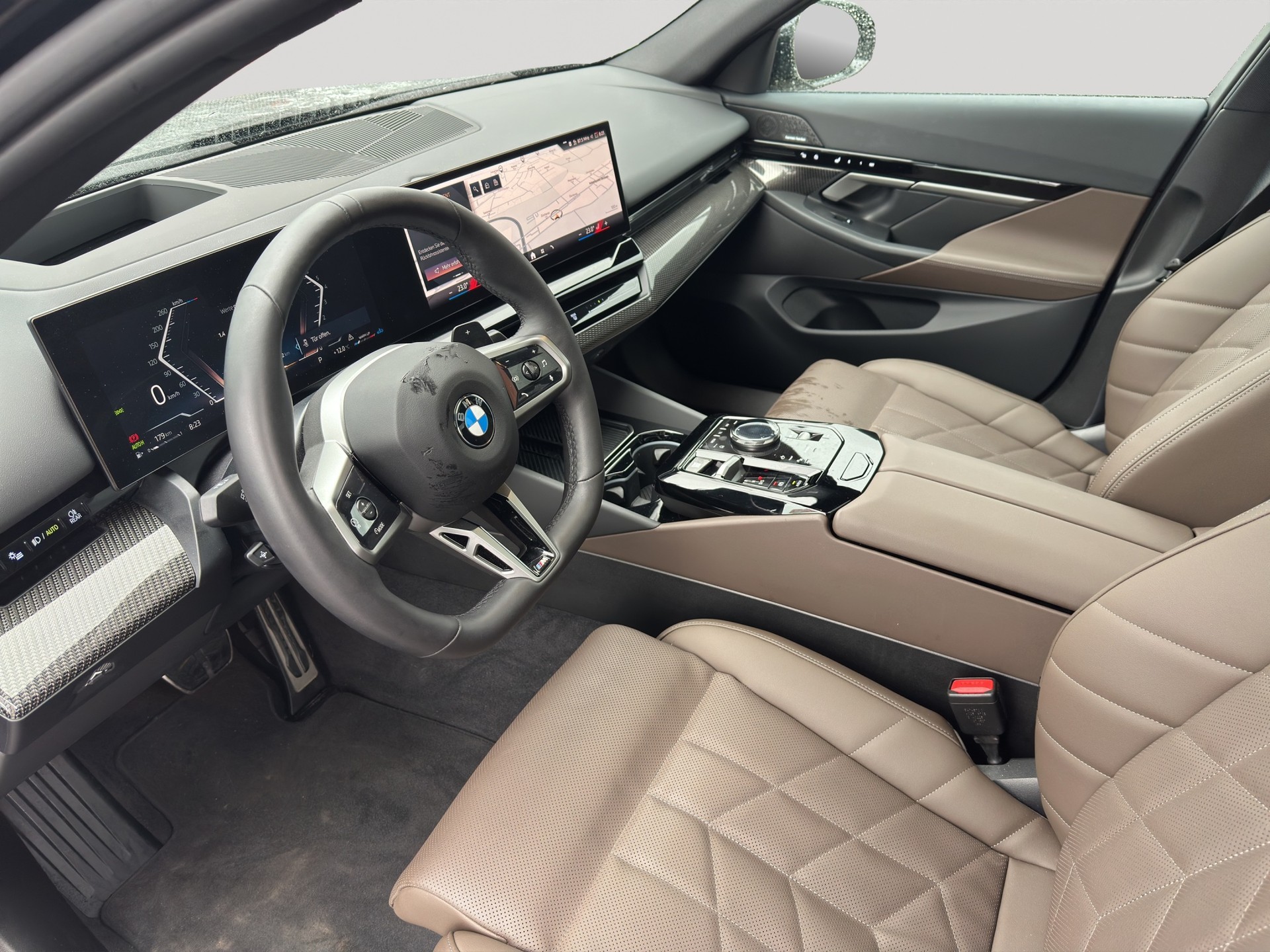 BMW 520i 48V M Sport Steptronic-image-6