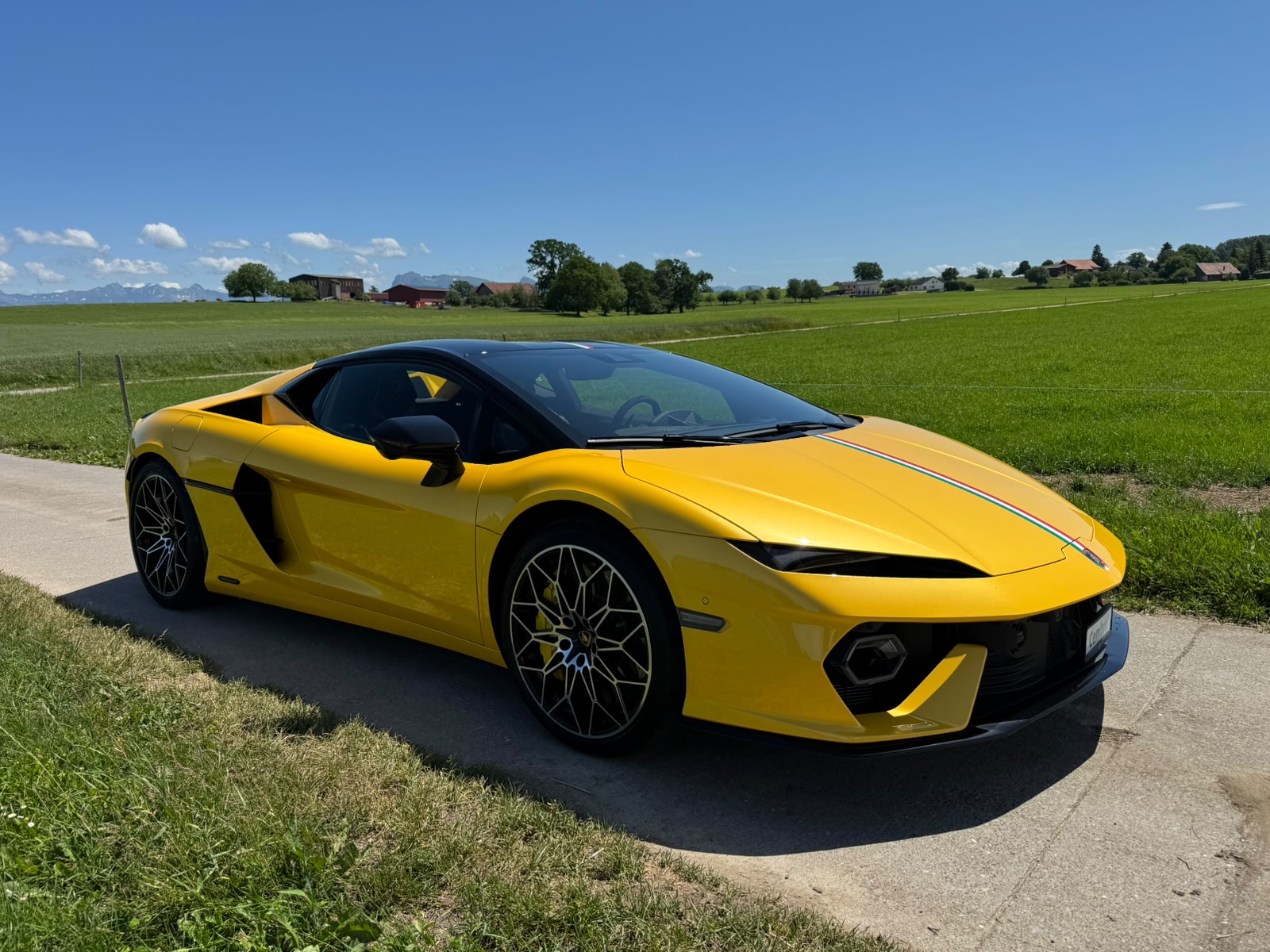 LAMBORGHINI Temerario HPEV-image-0