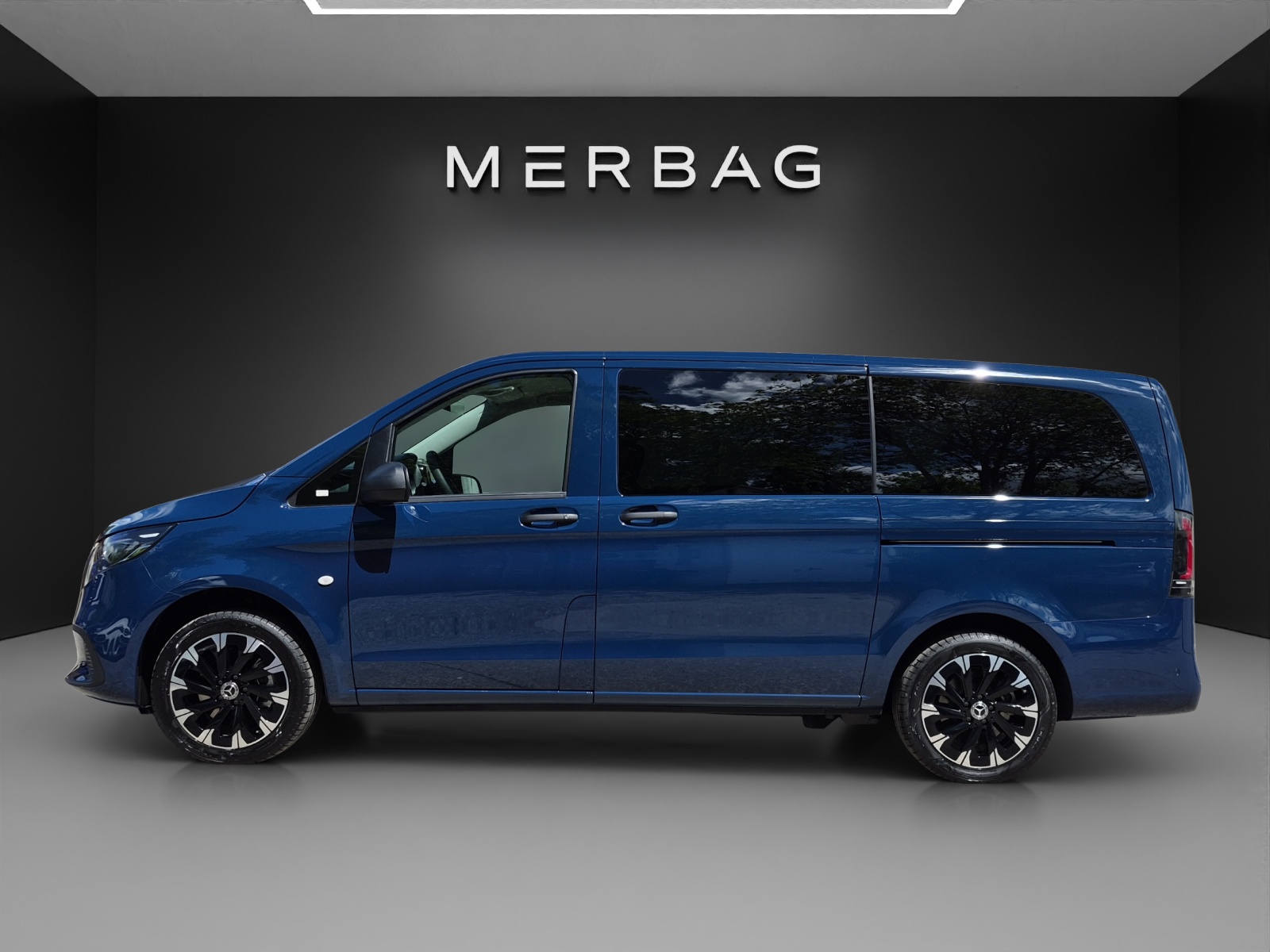 MERCEDES-BENZ Vito 116 CDI Lang Tourer 9G-Tronic 4M Select-image-2