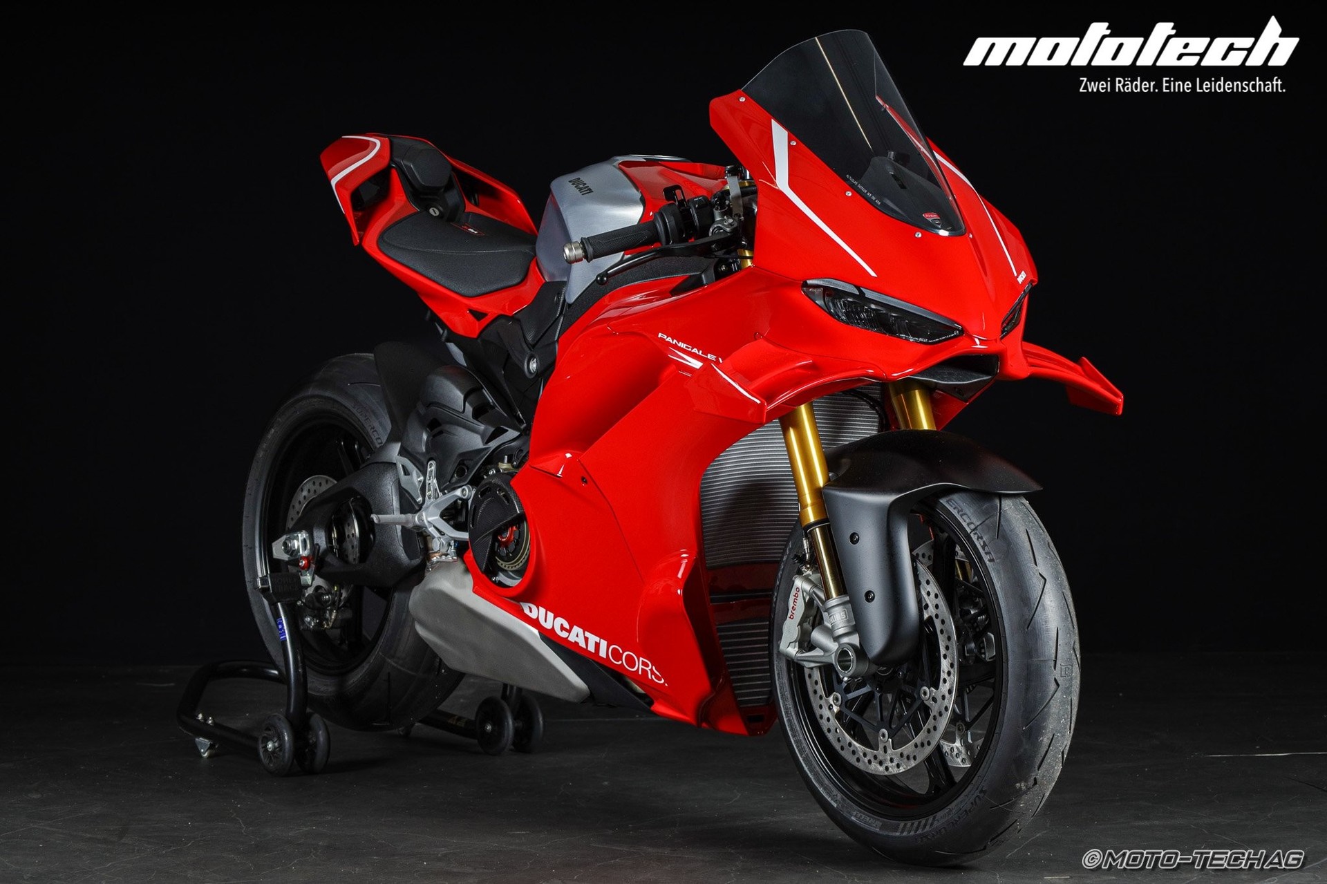 DUCATI Panigale V4 R