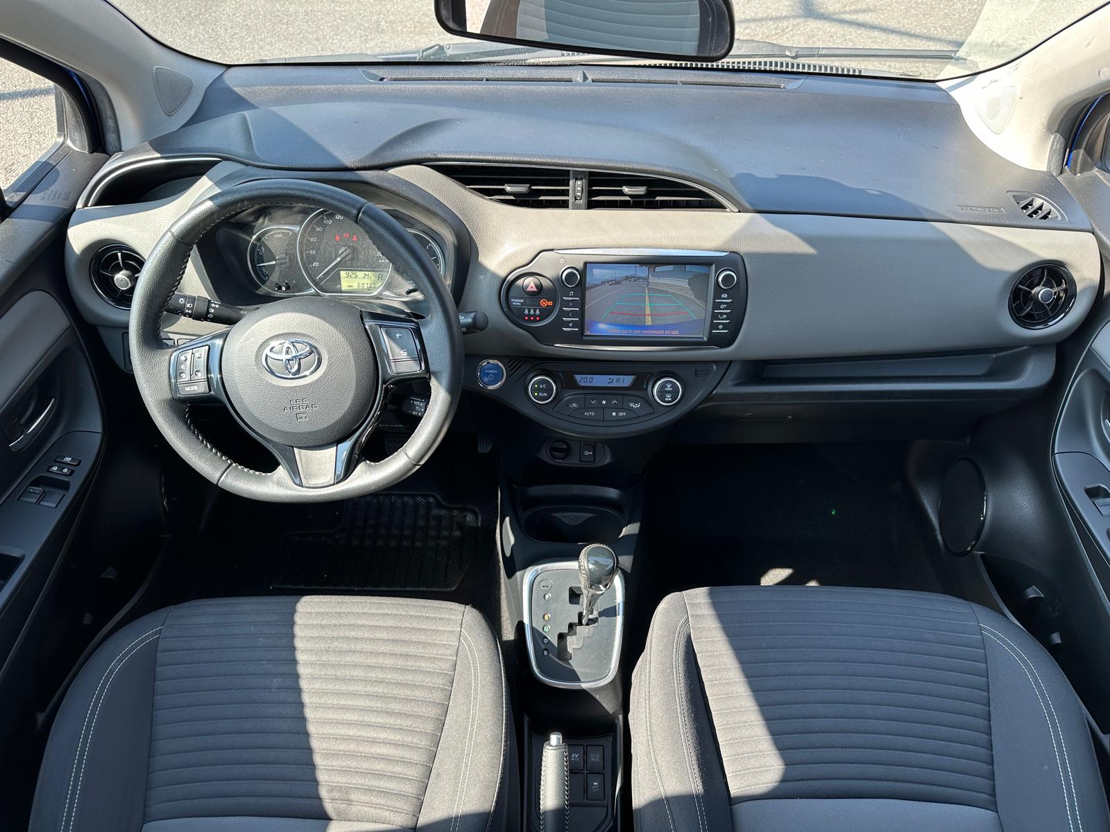 TOYOTA Yaris 1.5 VVT-i Hybrid Trend e-CVT-image-8