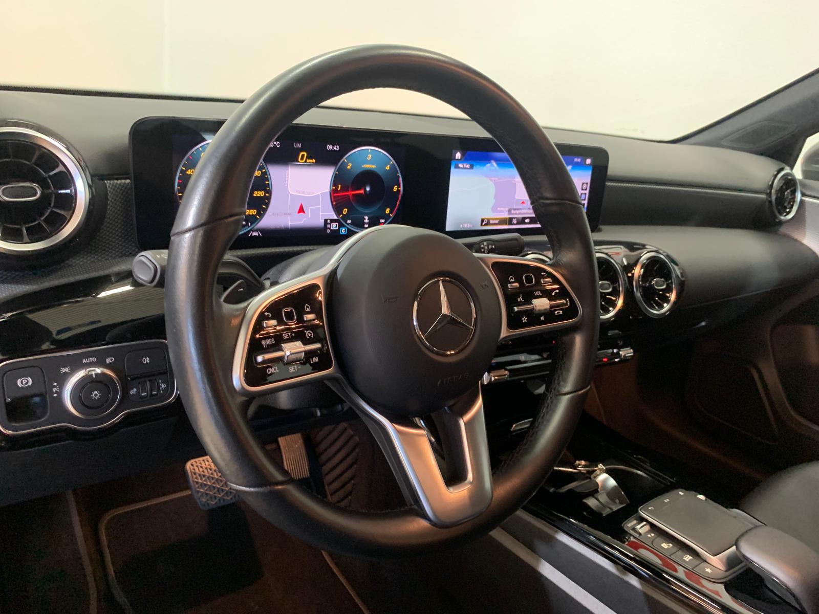 MERCEDES-BENZ A 180 d Progressive 8G-DCT-image-5