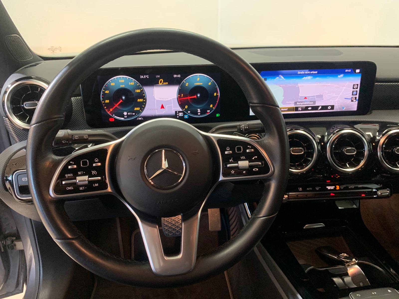 MERCEDES-BENZ A 180 d Progressive 8G-DCT-image-6