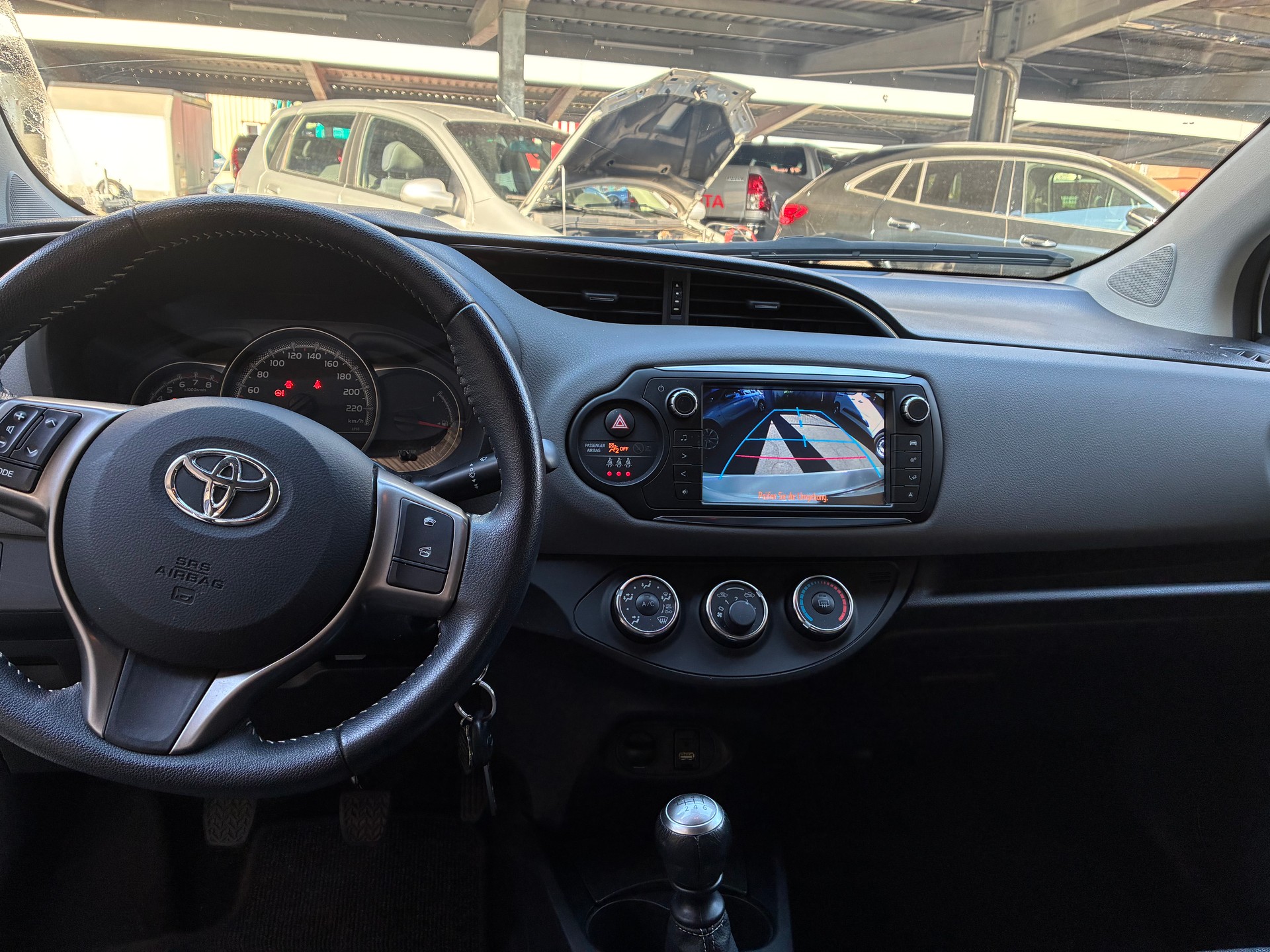 TOYOTA Yaris 1.33 Trend-image-8