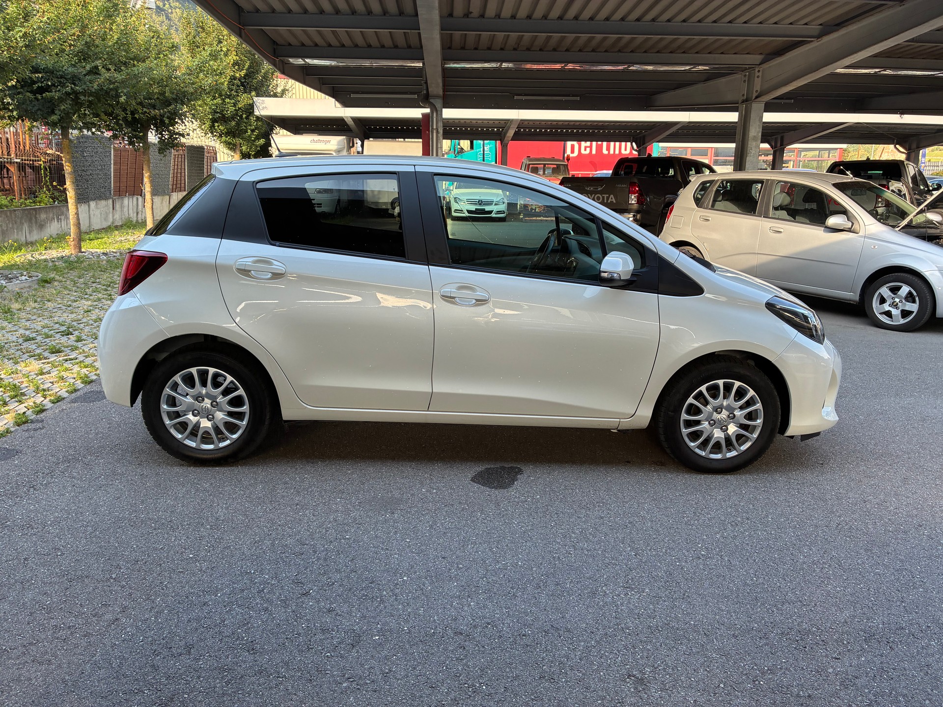 TOYOTA Yaris 1.33 Trend-image-1