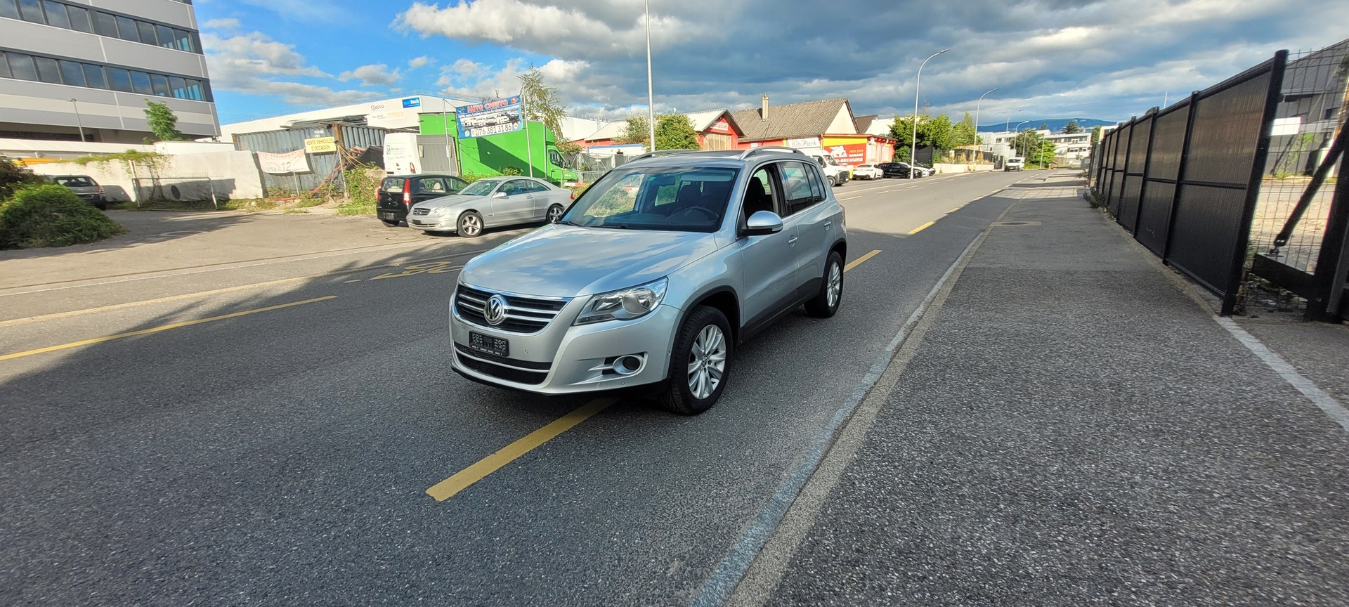 VW Tiguan 2.0 TSI Sport&Style-image-0