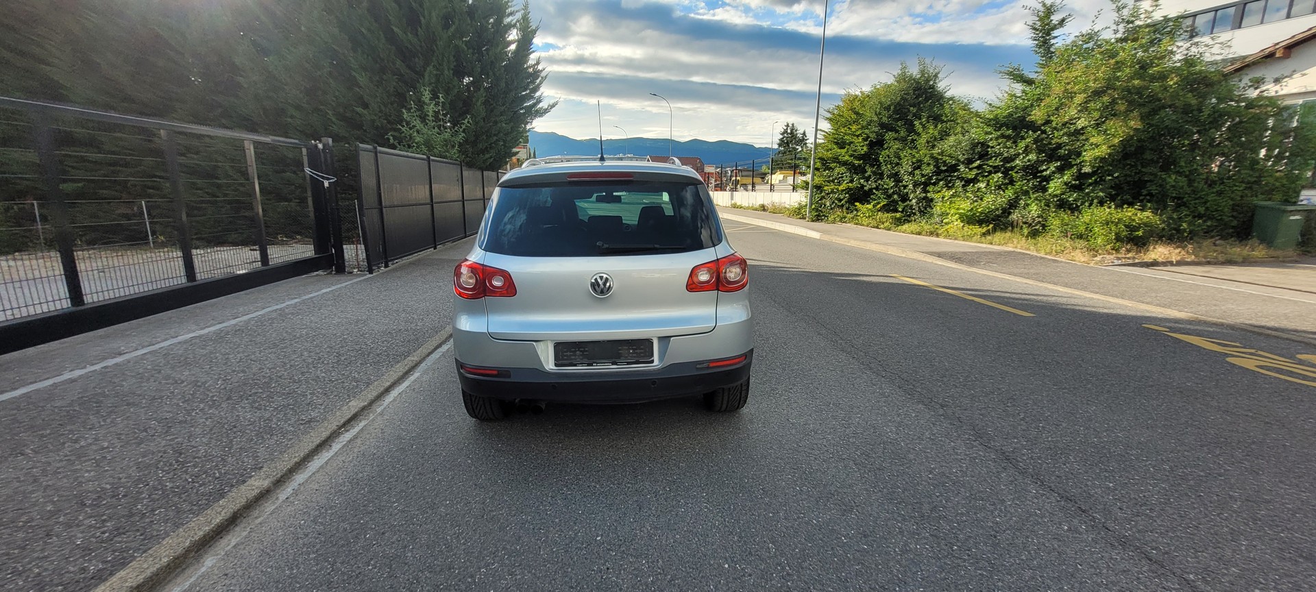 VW Tiguan 2.0 TSI Sport&Style-image-3