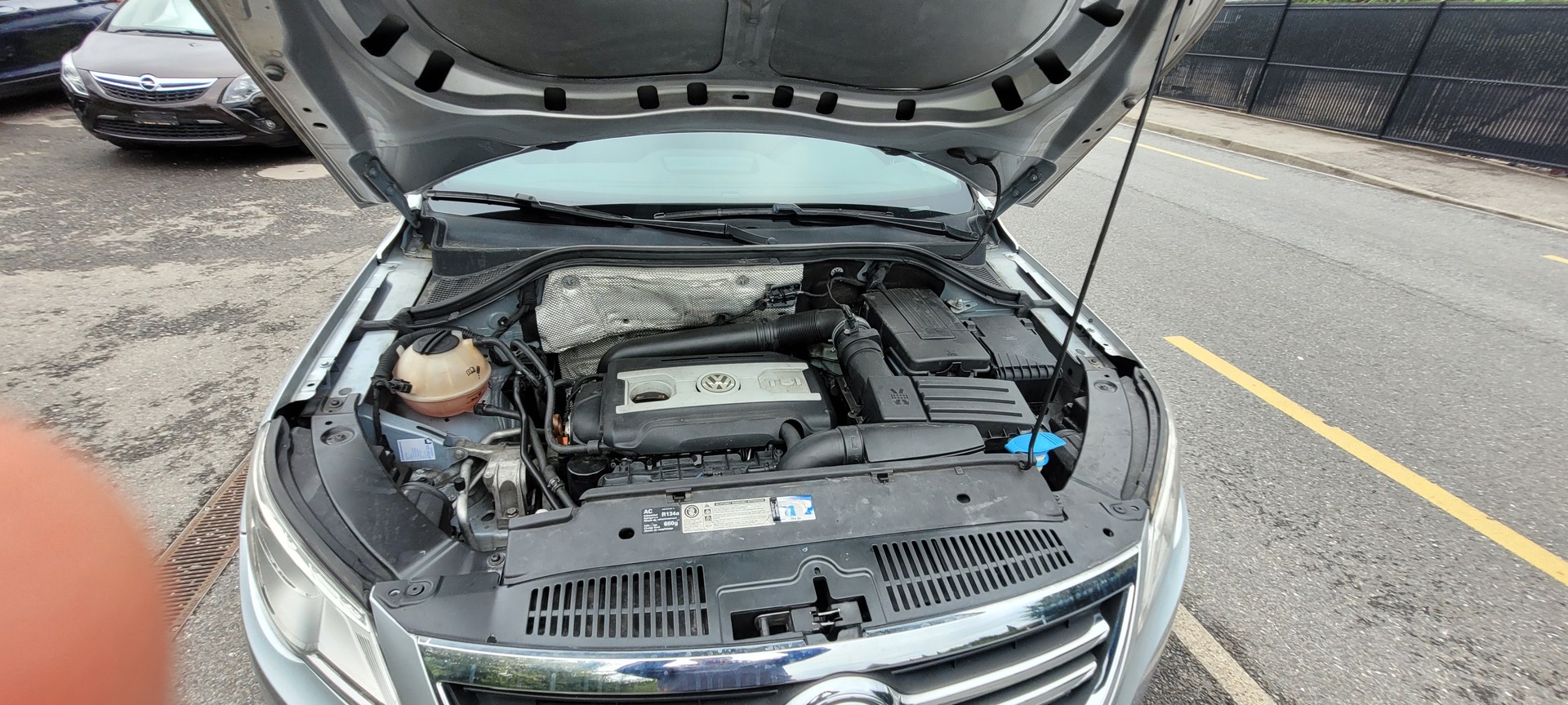 VW Tiguan 2.0 TSI Sport&Style-image-13