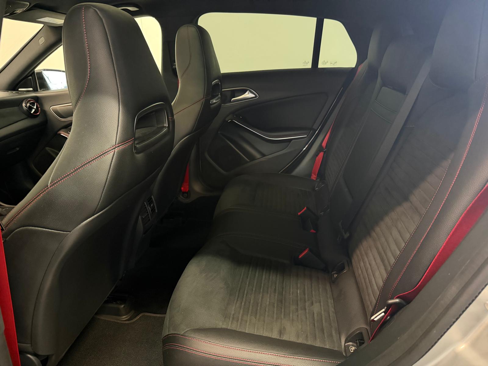 MERCEDES-BENZ CLA Shooting Brake 250 Sport 4Matic 7G-DCT-image-23