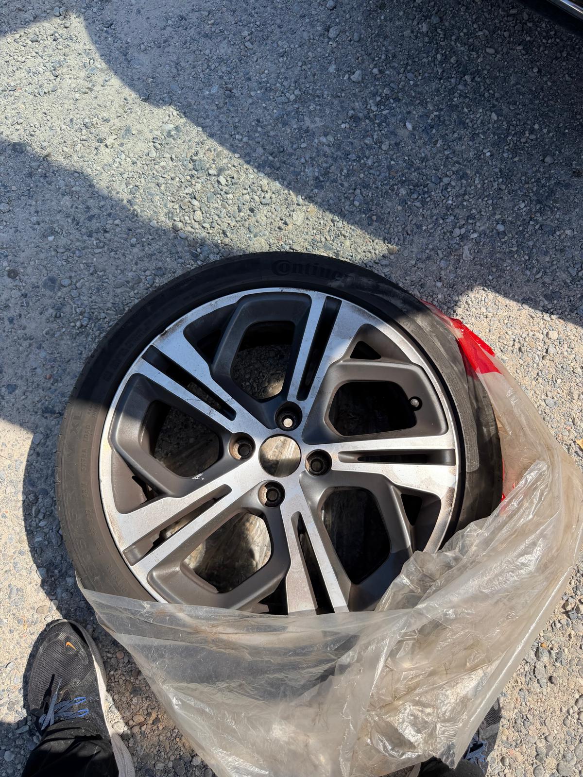 PEUGEOT 208 1.6 Turbo GTi-image-11