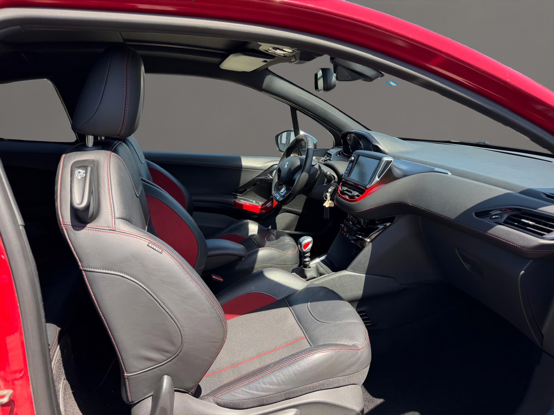 PEUGEOT 208 1.6 Turbo GTi-image-9