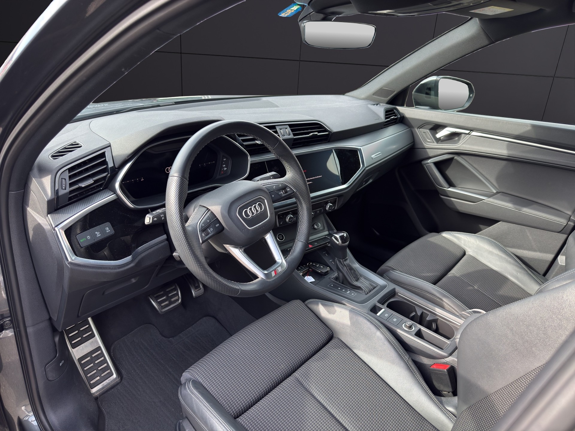 AUDI Q3 Sportback 35 TFSI S line Attraction S-tronic-image-13