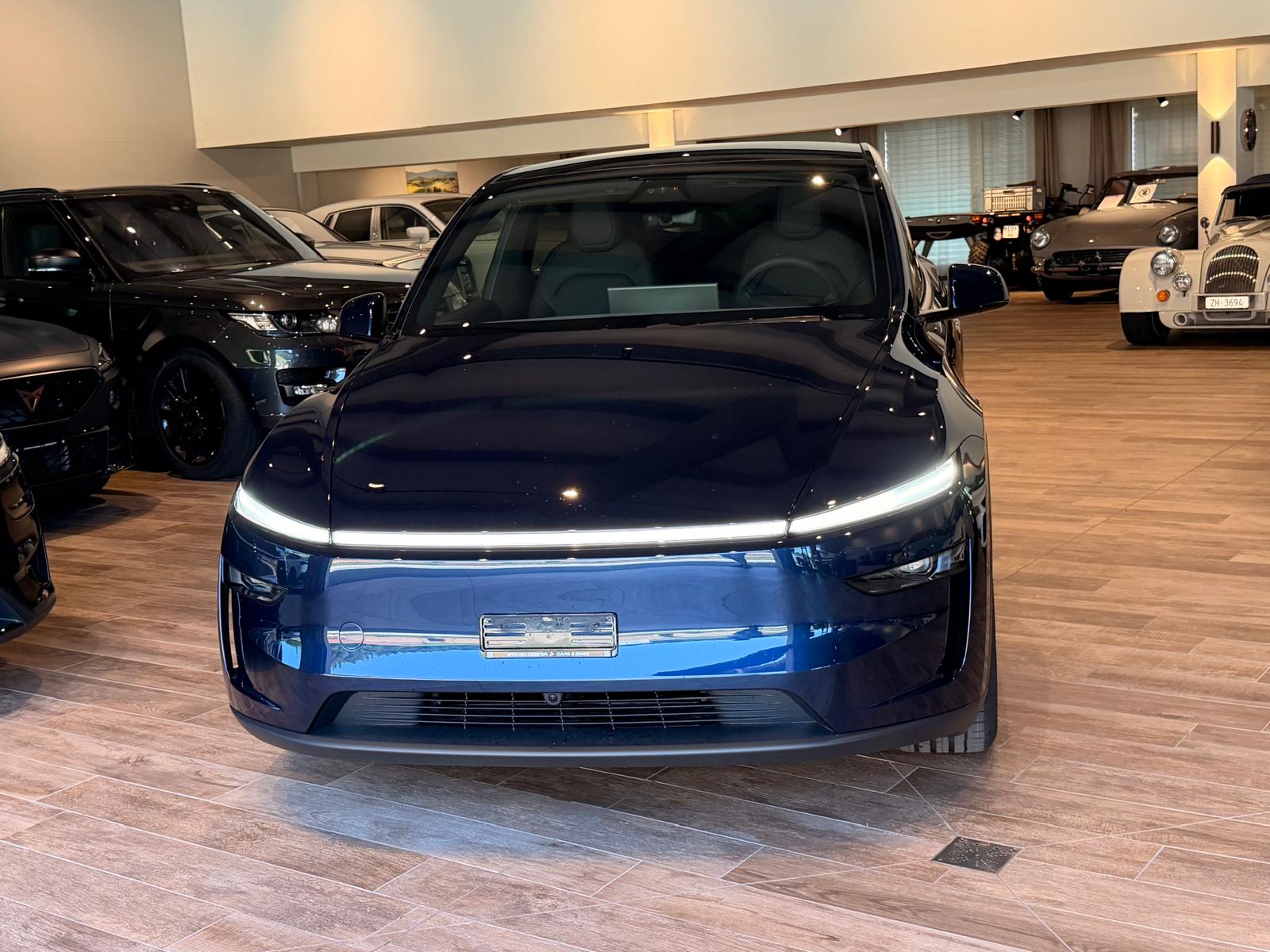 TESLA Model Y Long Range AWD-image-3