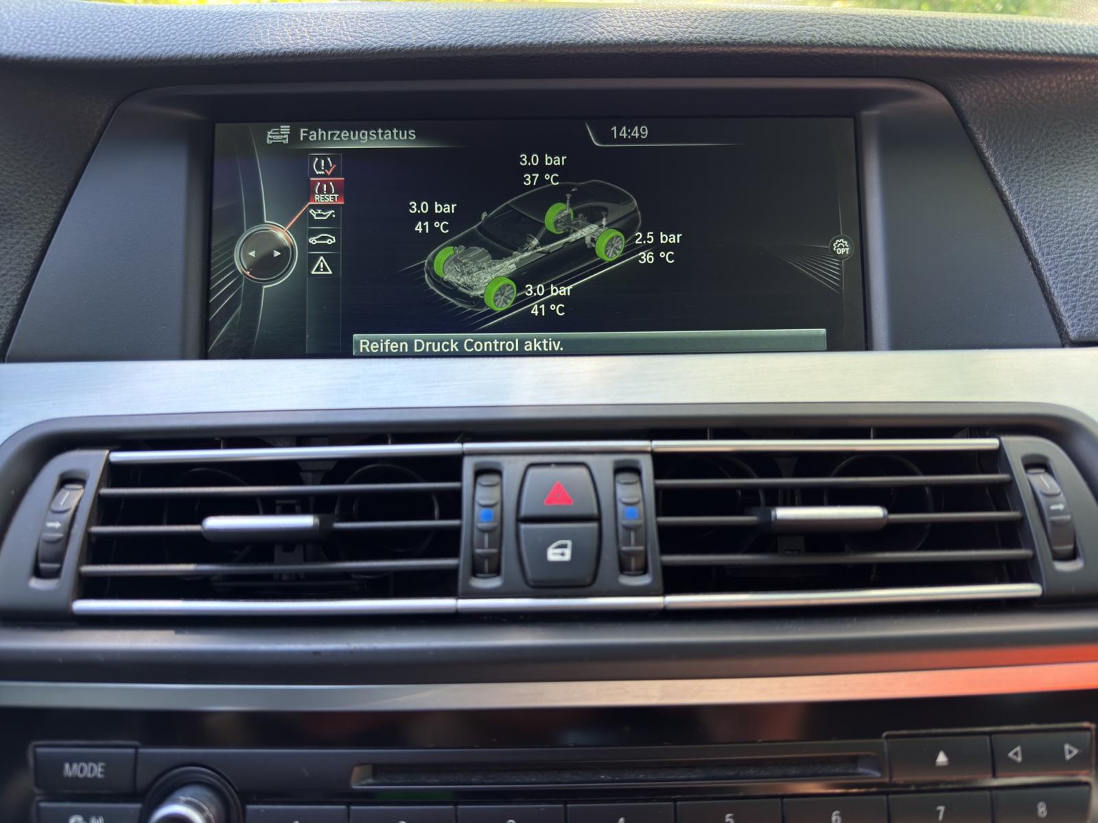 BMW M550d xDrive Steptronic-image-28