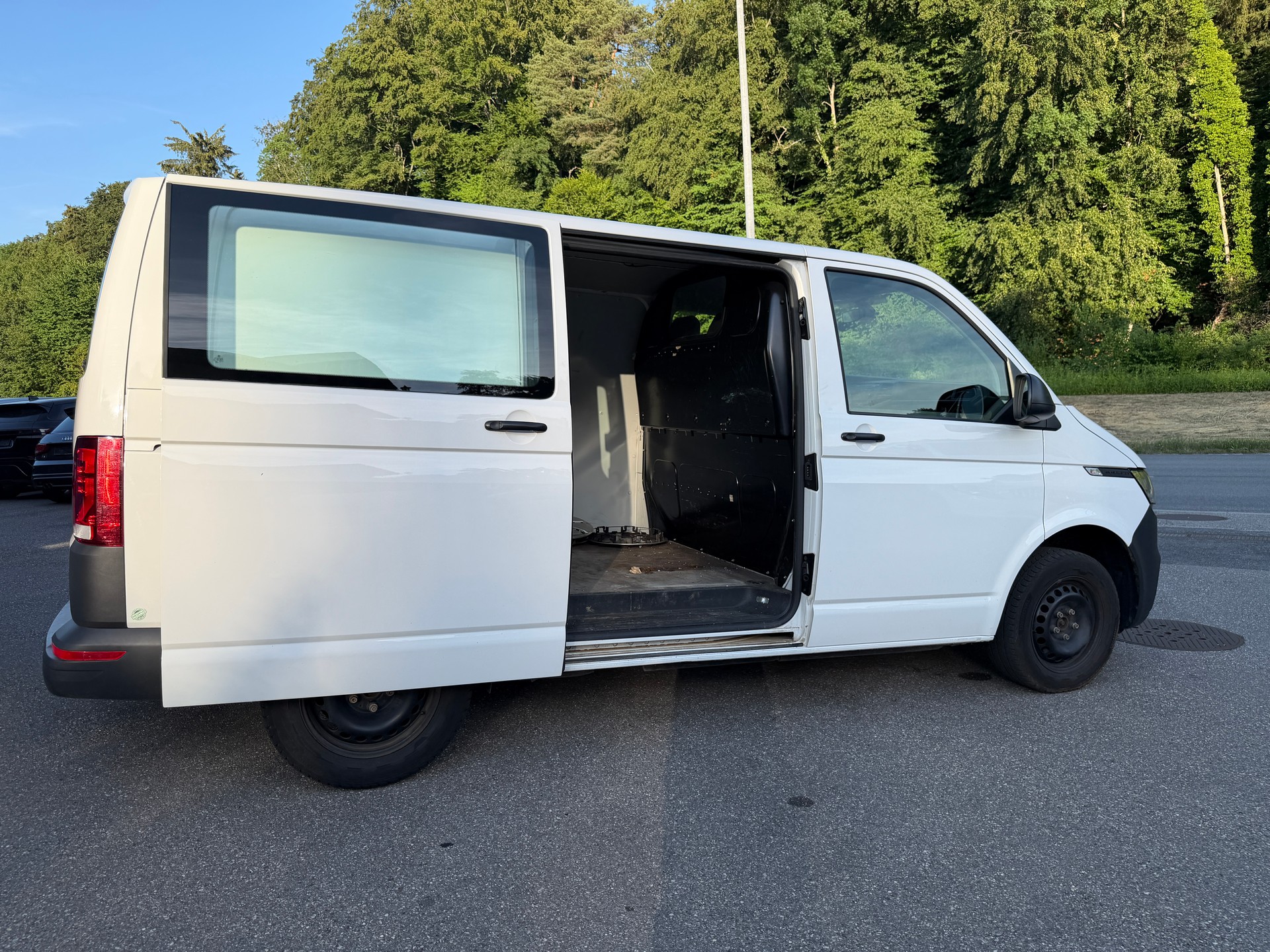 VW T6.1 2.0 TDI-image-11