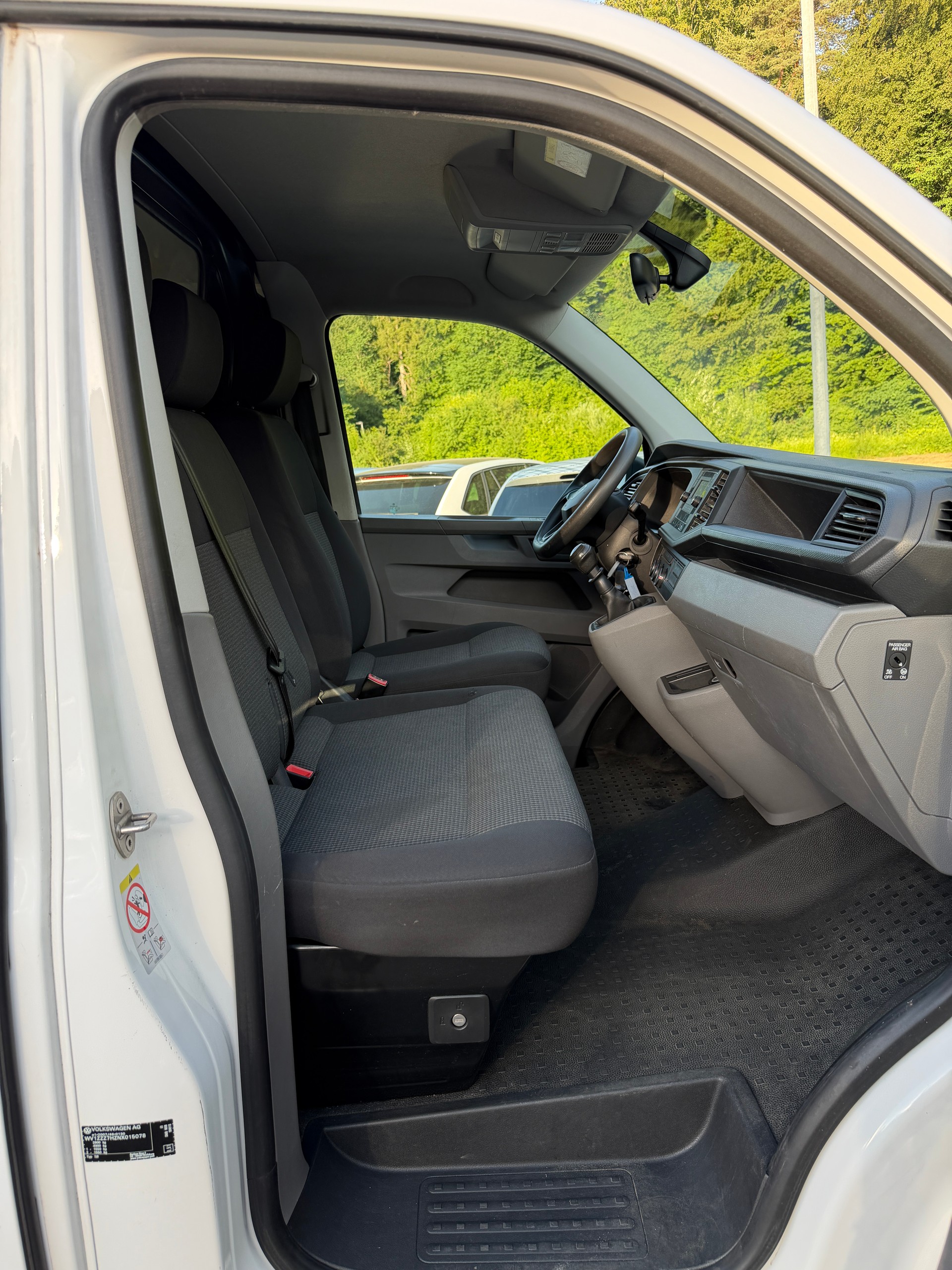 VW T6.1 2.0 TDI-image-9