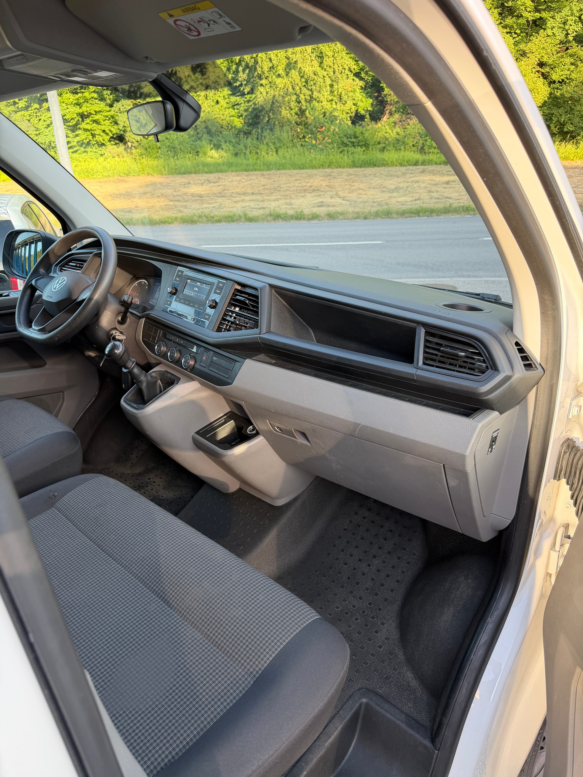 VW T6.1 2.0 TDI-image-8