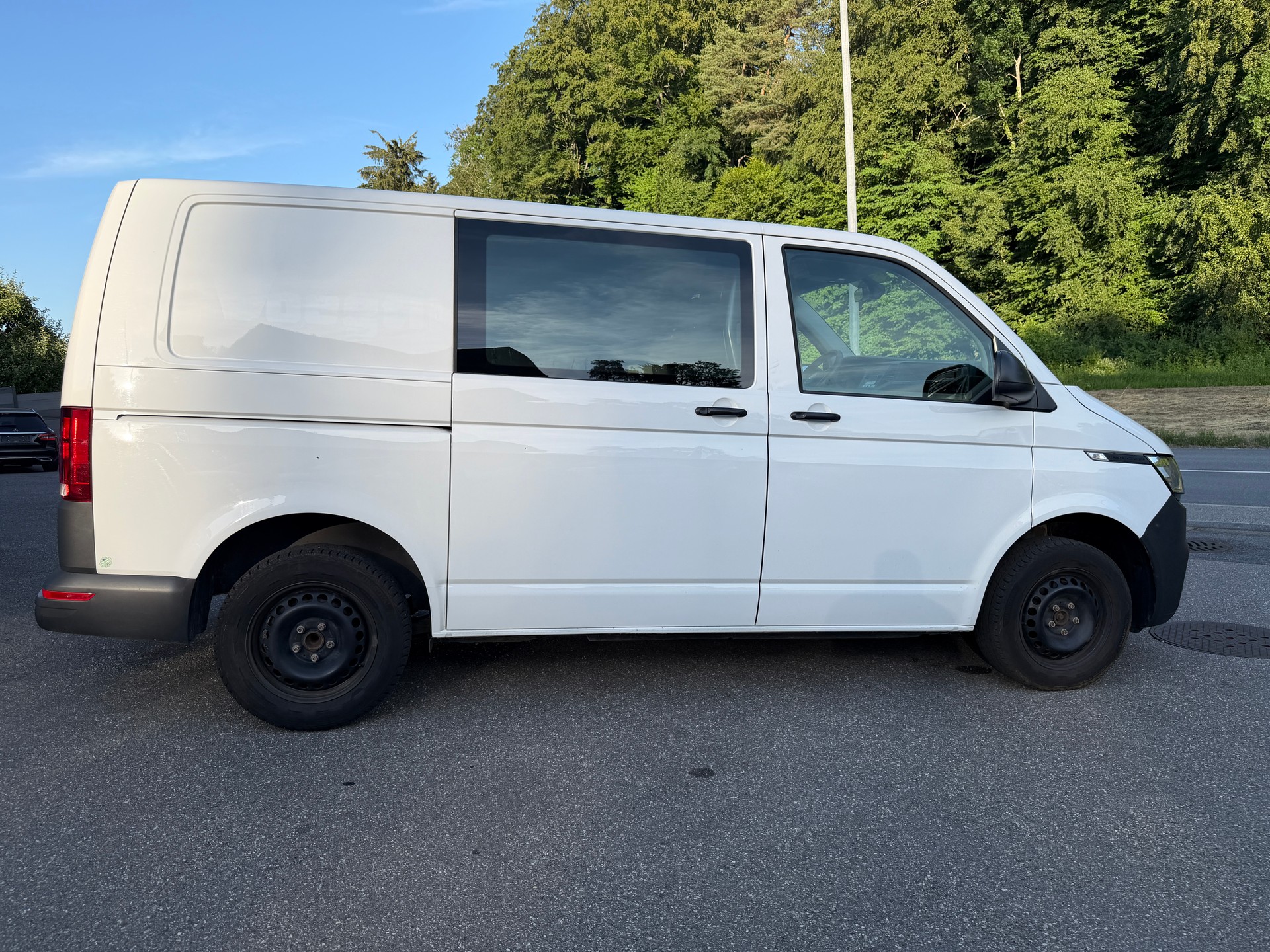 VW T6.1 2.0 TDI-image-2