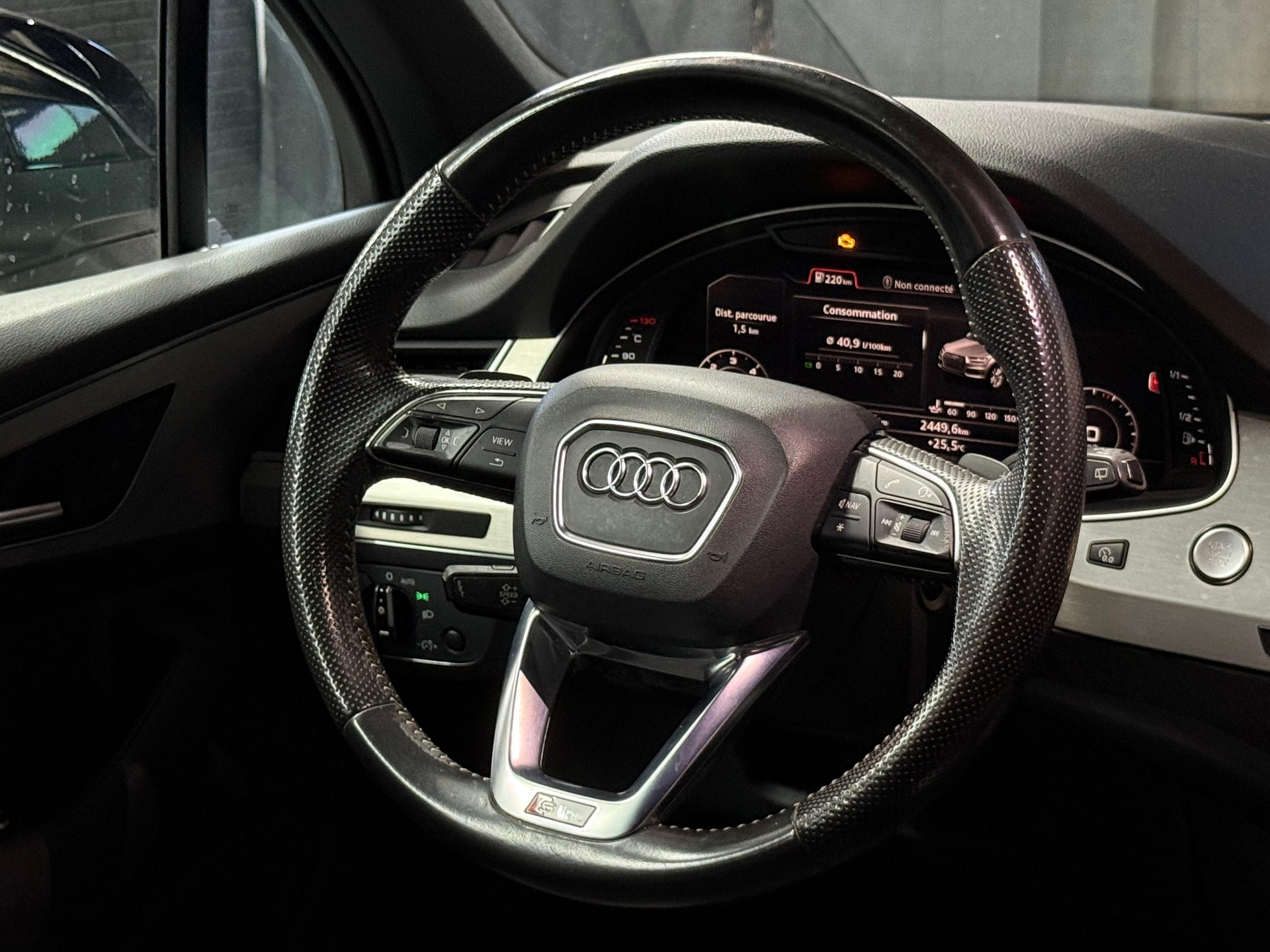 AUDI Q7 3.0 TDI S-Line quattro tiptronic / 7 Plätze / Anhängerkupplung /-image-25