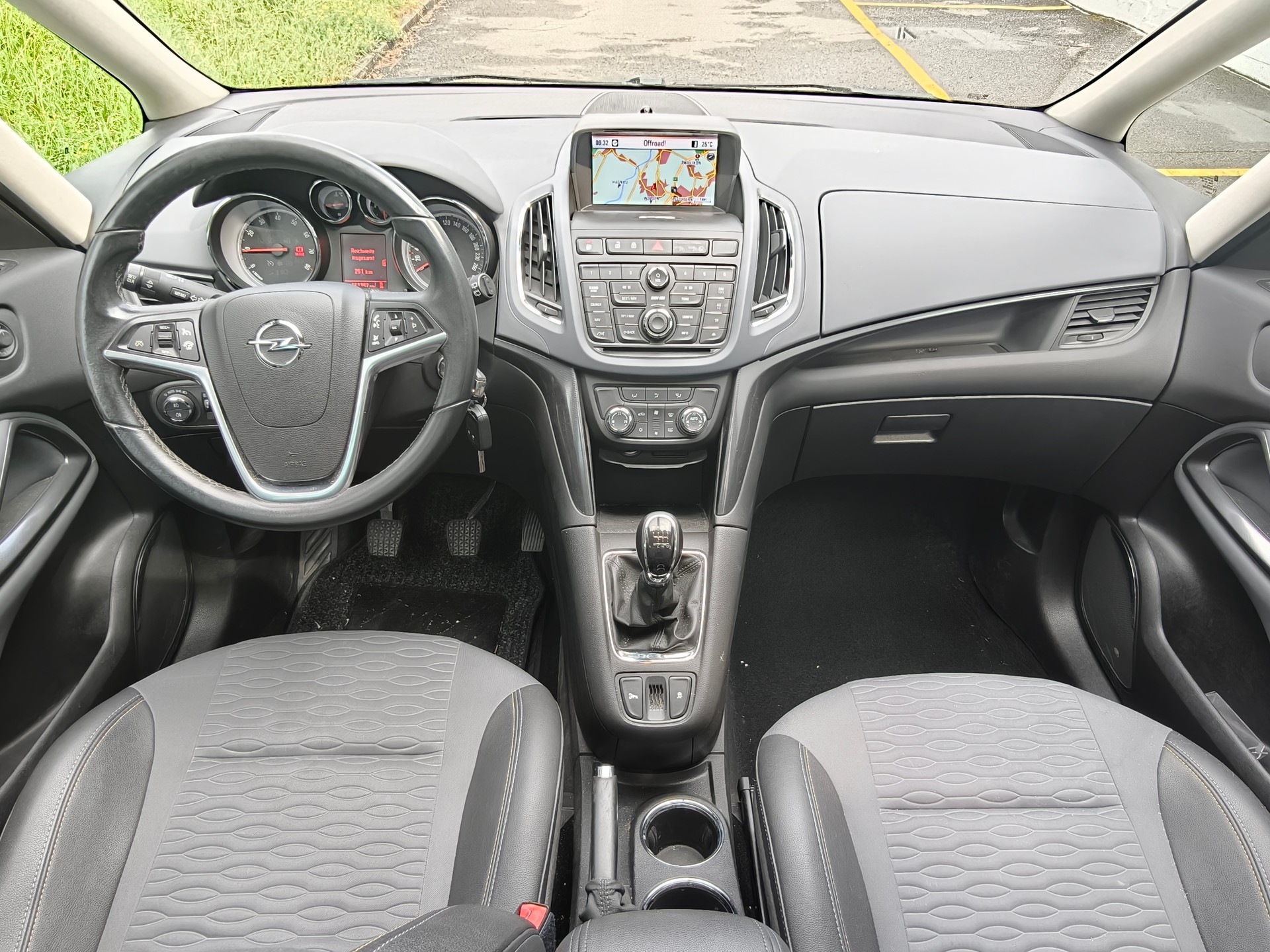OPEL Zafira Tourer 1.6i 16V CNG Turbo Cosmo-image-6