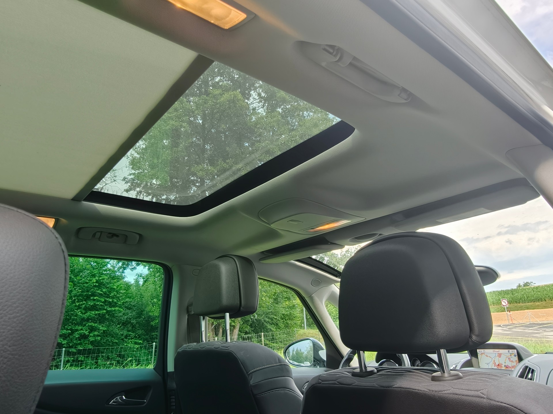 OPEL Zafira Tourer 1.6i 16V CNG Turbo Cosmo-image-11