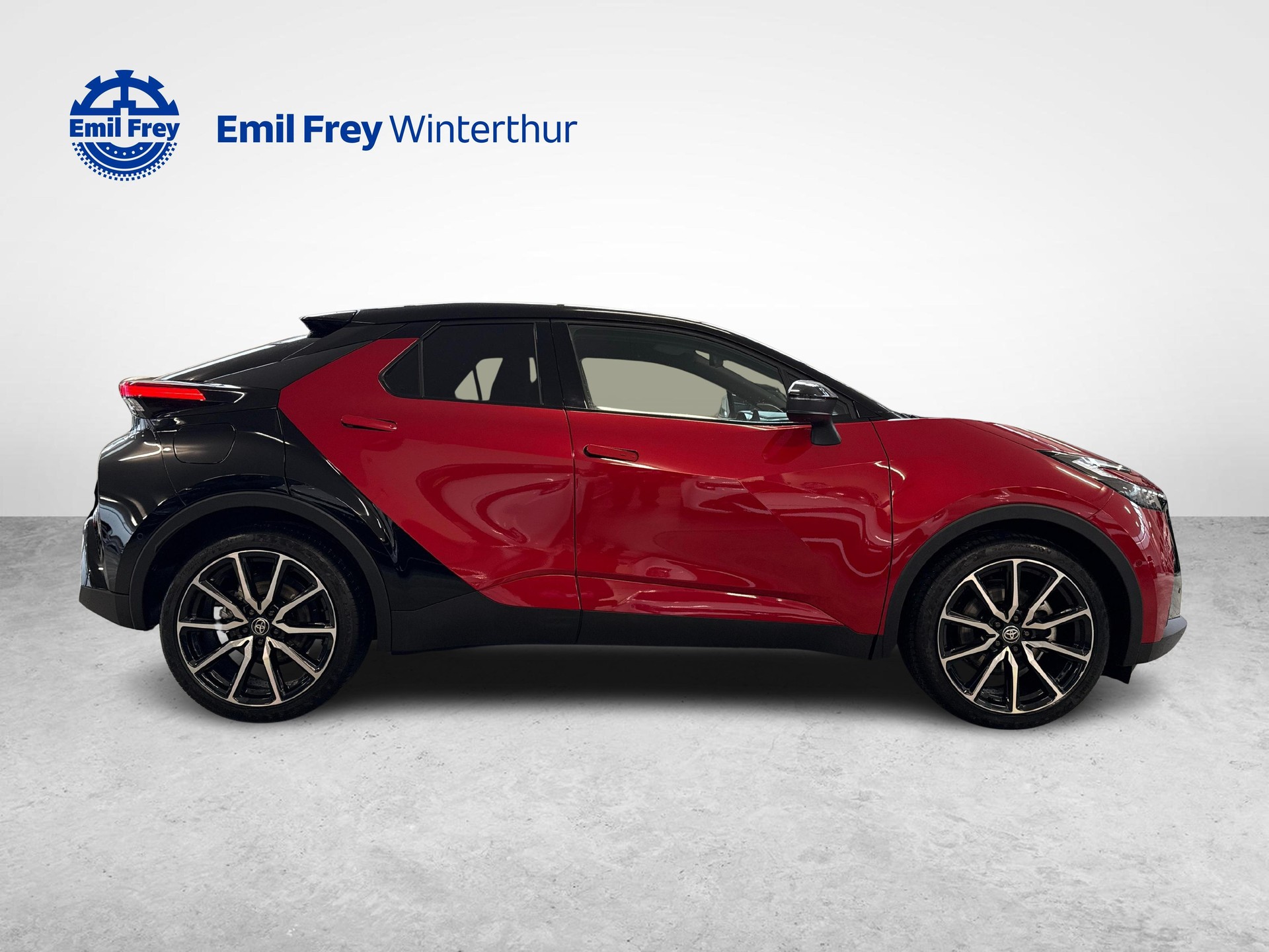 TOYOTA C-HR 2.0 PHEV GR Sport Premiere-image-5
