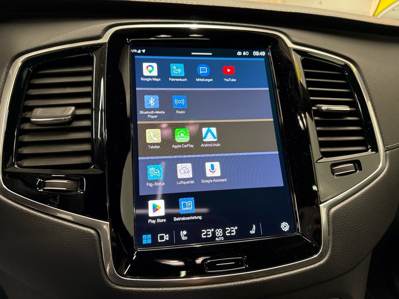 VOLVO XC90 B5 Diesel Mild Hybrid AWD Ultimate Bright Geartronic-image-8