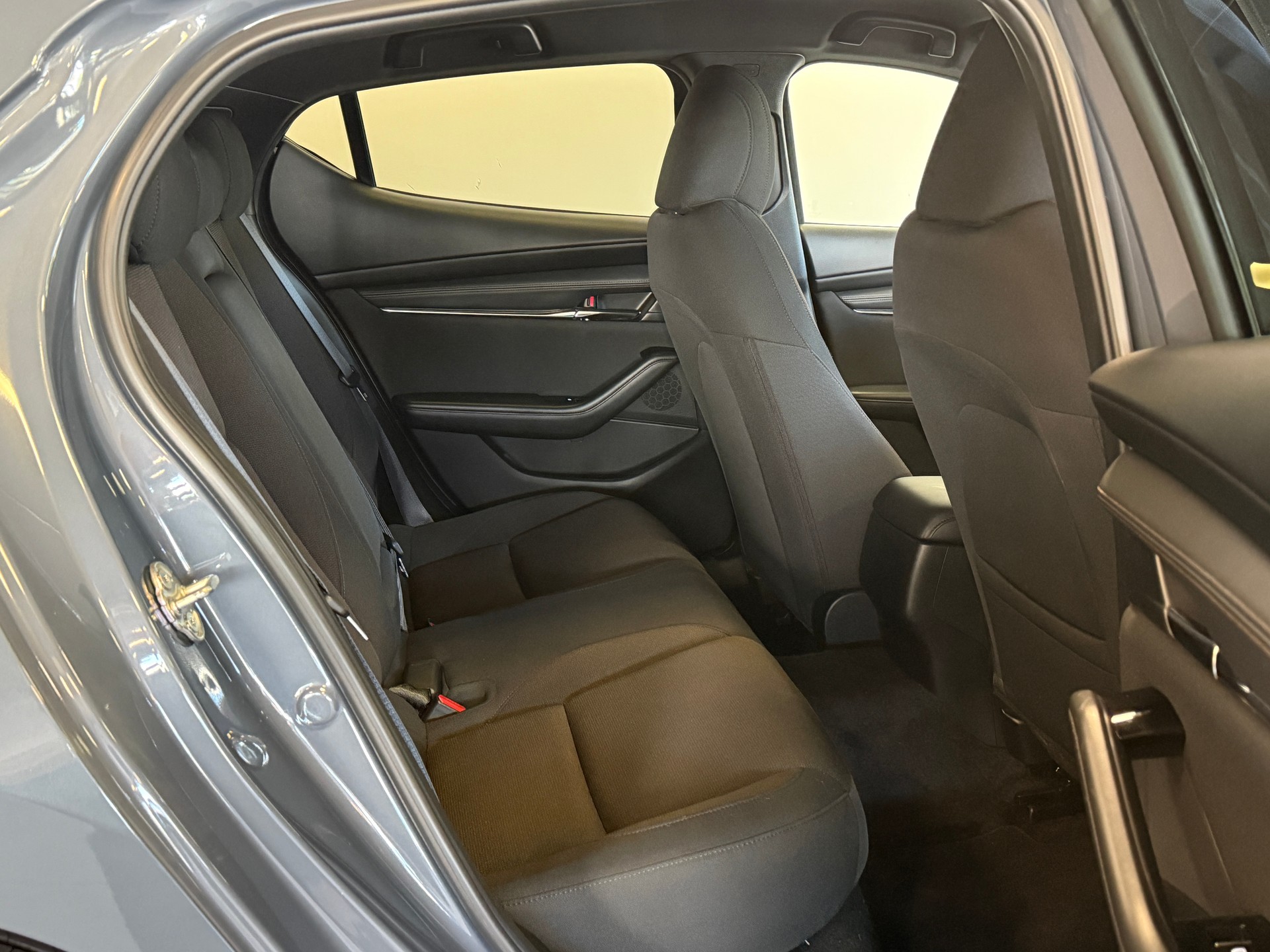MAZDA 3 Hatchback SKYACTIV-X MHybrid 186 Revolution AWD Automat-image-14
