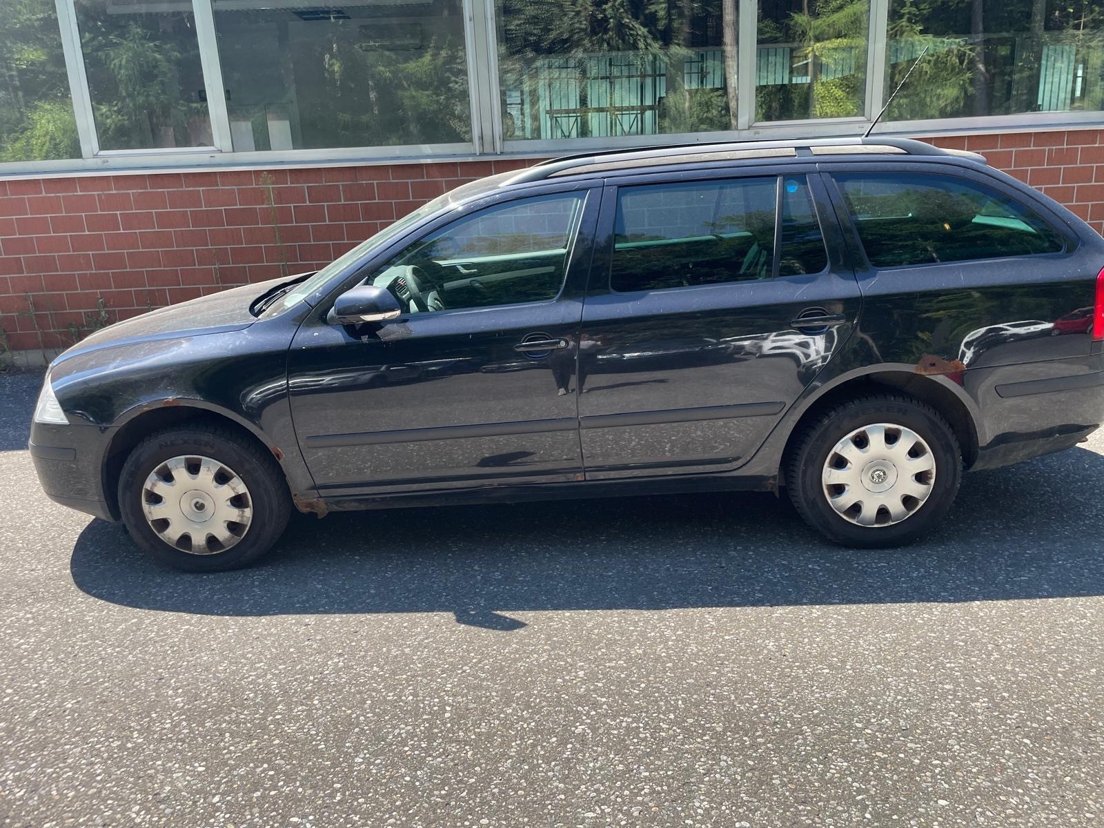 SKODA Octavia 1.9 TDI Swiss Ice Hockey 4x4-image-7