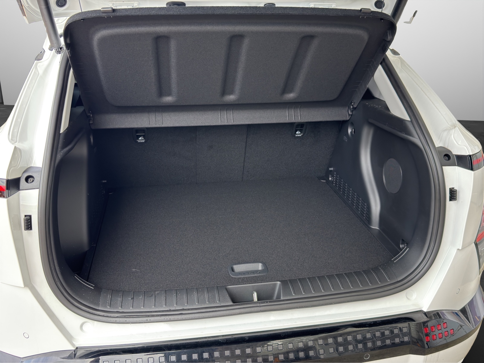 HYUNDAI Kona Electric Vertex 65,4 kWh-image-15