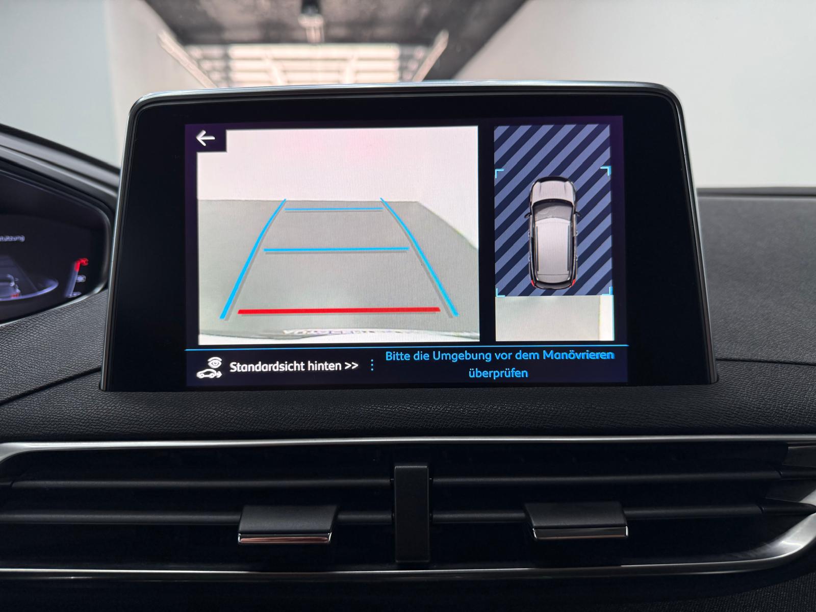 PEUGEOT 3008 1.2 PureTech Allure EAT-image-11