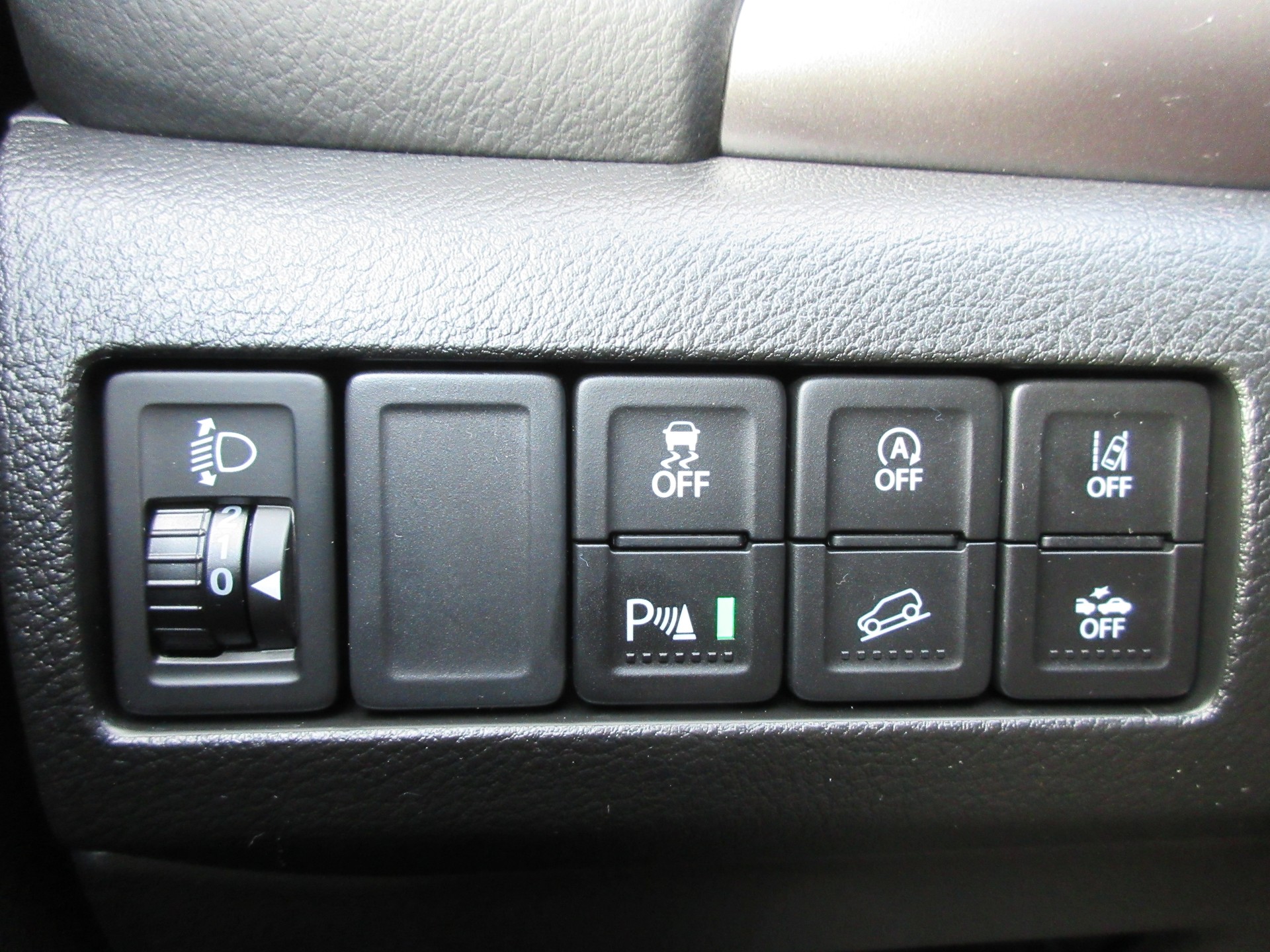 SUZUKI Vitara 1.4 Boosterjet Compact + 4x4 Hybrid Automatic-image-14