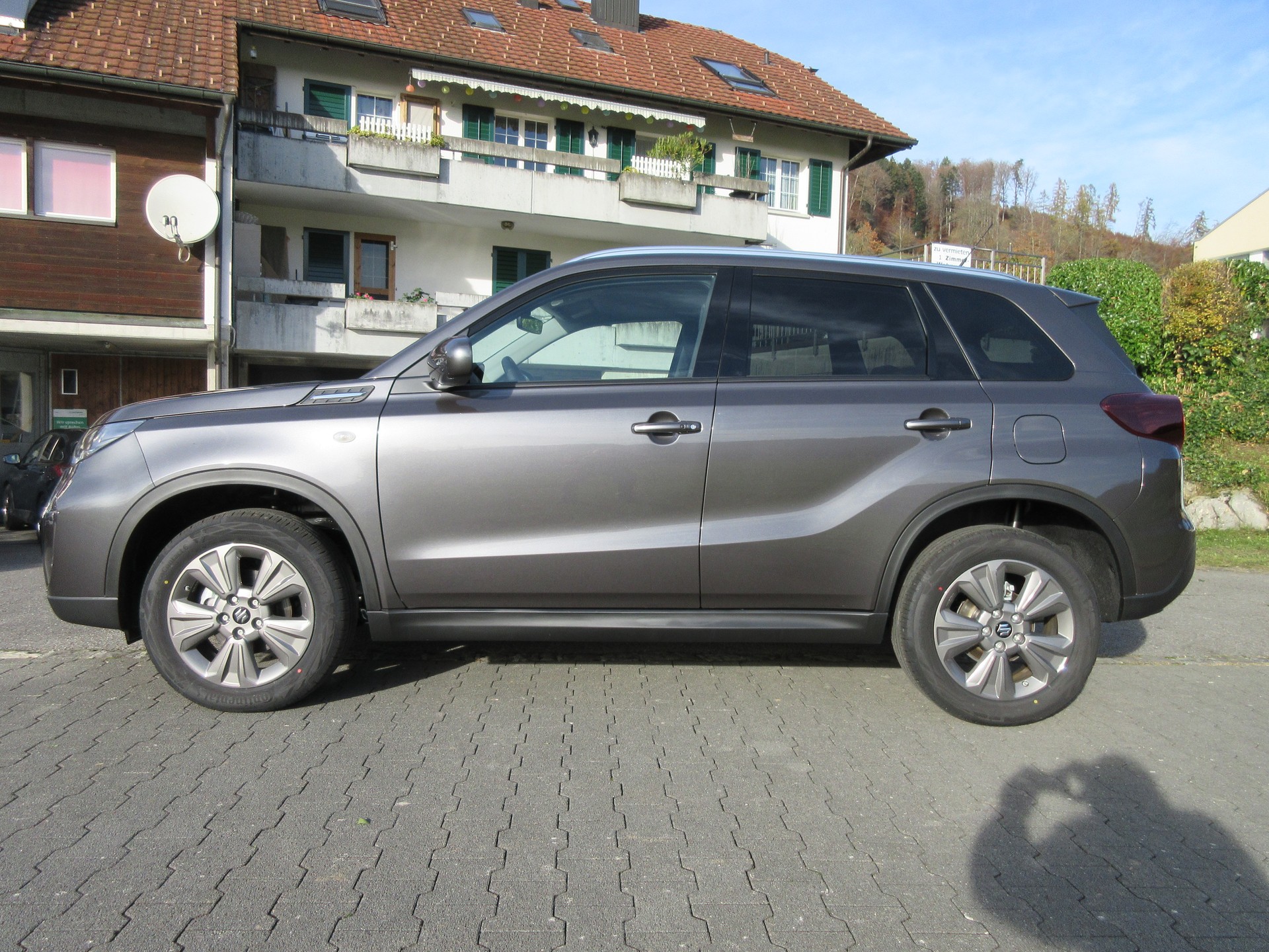 SUZUKI Vitara 1.4 Boosterjet Compact + 4x4 Hybrid Automatic-image-1