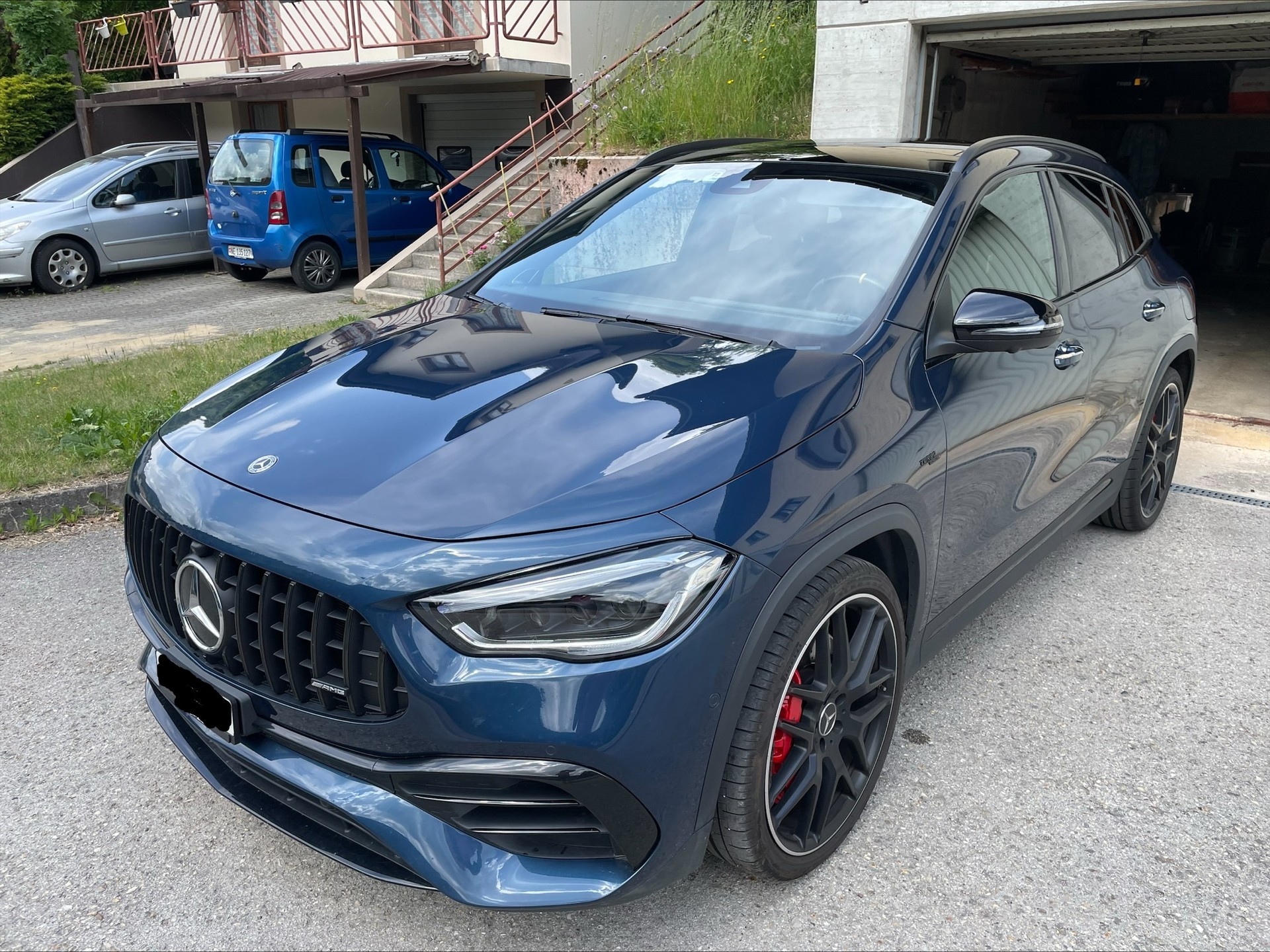 MERCEDES-BENZ GLA 45 S AMG 4matic+-image-1