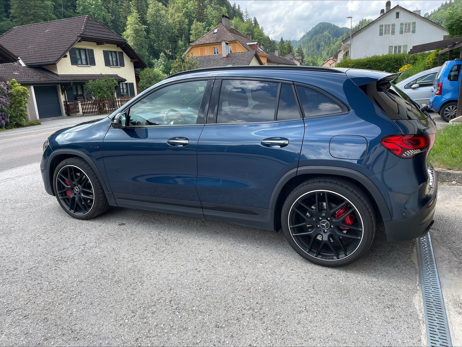 MERCEDES-BENZ GLA 45 S AMG 4matic+-image-4